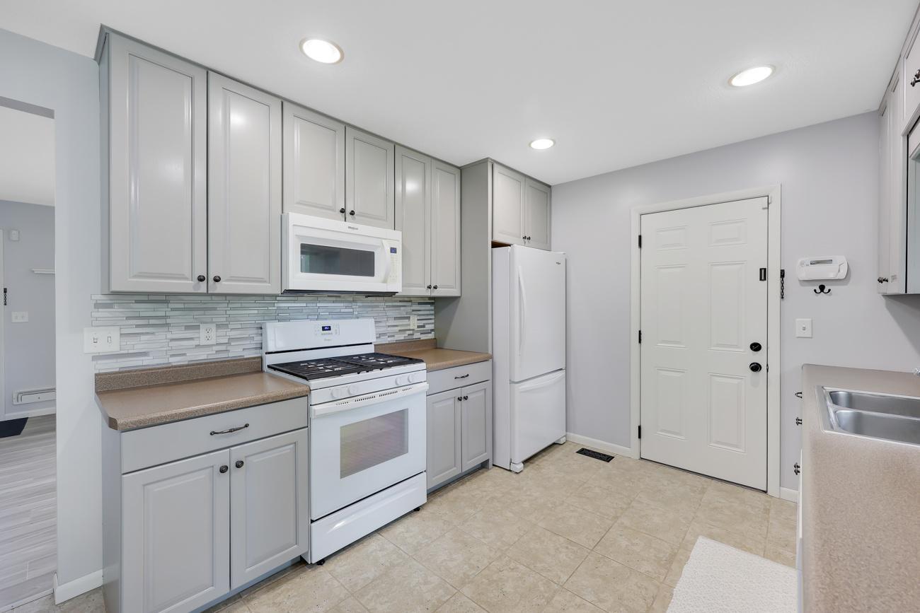 View of Residential at 10632 Wren Street, Coon Rapids MN 55433, Coon Rapids (10 of 28) - Mike Wilen | Minnesota Team Real Estate