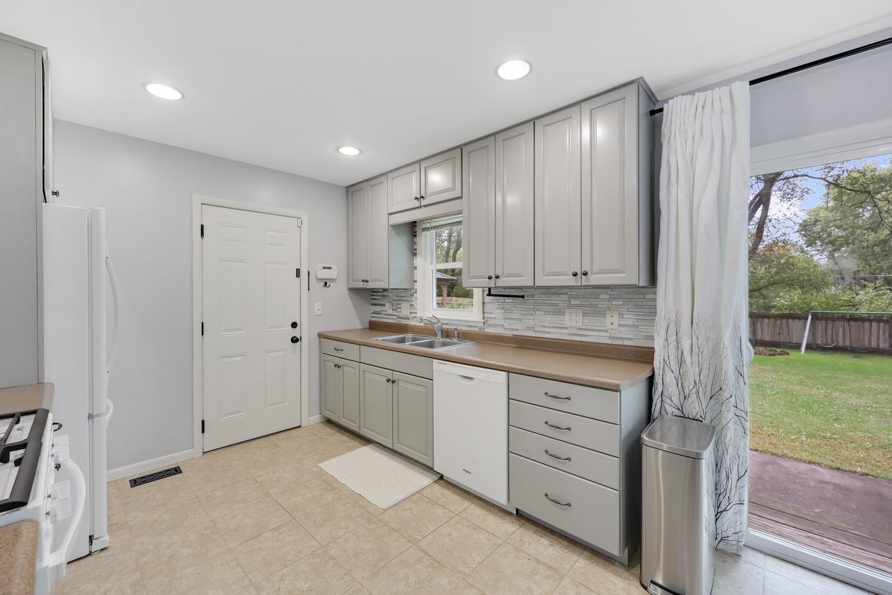 View of Residential at 10632 Wren Street, Coon Rapids MN 55433, Coon Rapids (9 of 28) - Mike Wilen | Minnesota Team Real Estate