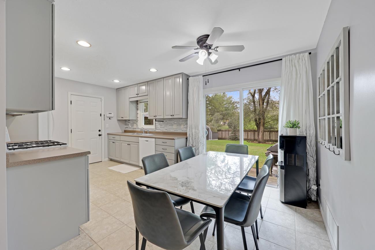 View of Residential at 10632 Wren Street, Coon Rapids MN 55433, Coon Rapids (8 of 28) - Mike Wilen | Minnesota Team Real Estate