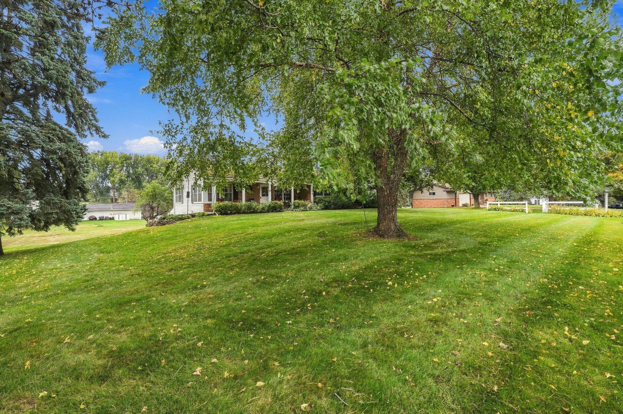 View of Residential at 1750 Crestridge Lane, Eagan MN 55122, Eagan (30 of 31) - Mike Wilen | Minnesota Team Real Estate