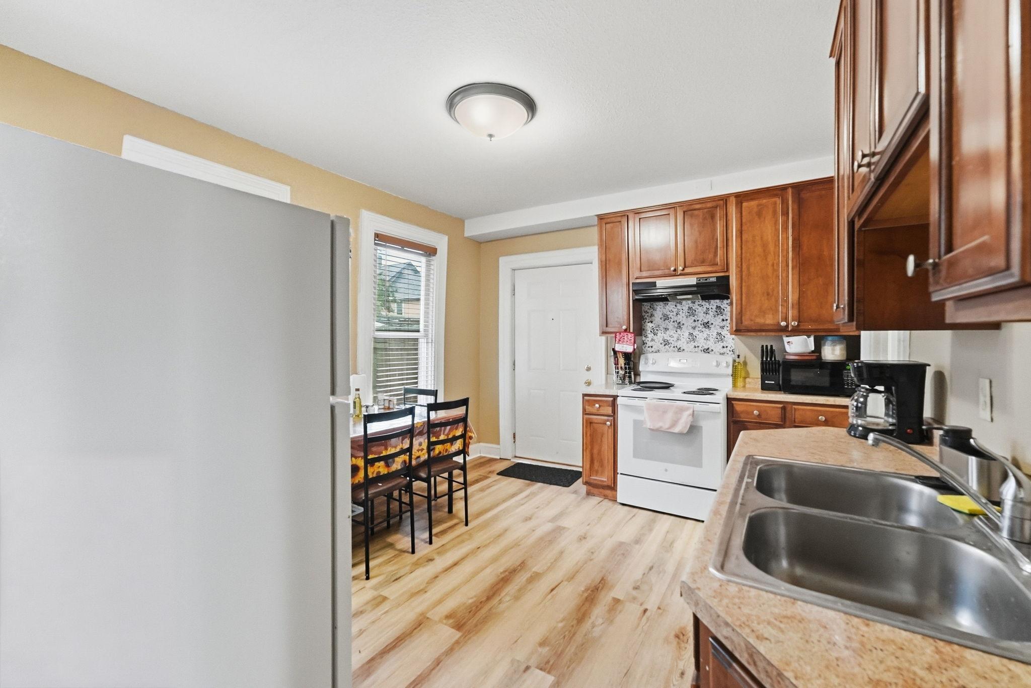 View of Residential Income at 362 Maria Avenue, Saint Paul MN 55106, Saint Paul (8 of 37) - Mike Wilen | Minnesota Team Real Estate