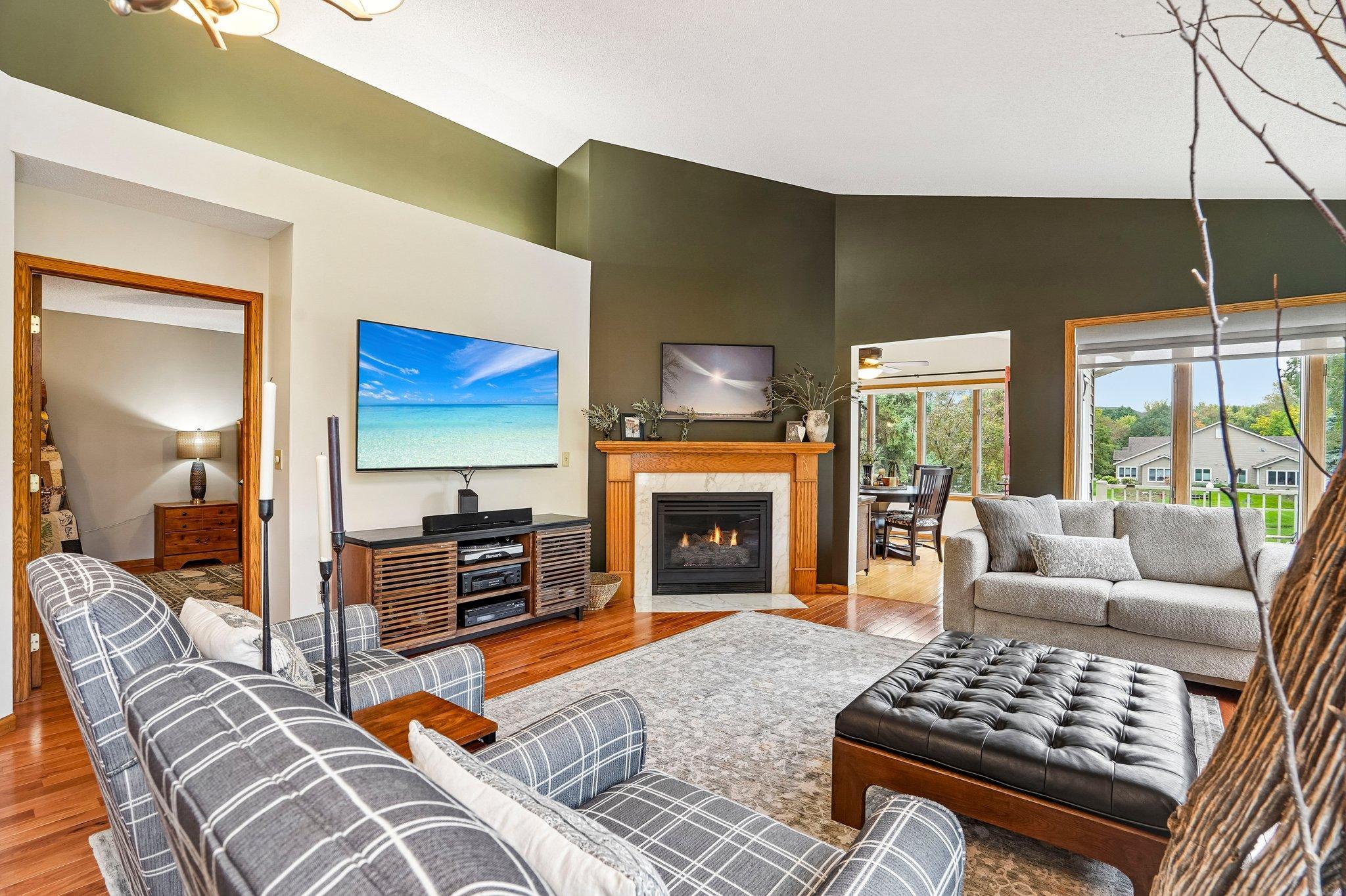 View of Residential at 994 Stratford Lane, Burnsville MN 55337, Burnsville (8 of 46) - Mike Wilen | Minnesota Team Real Estate