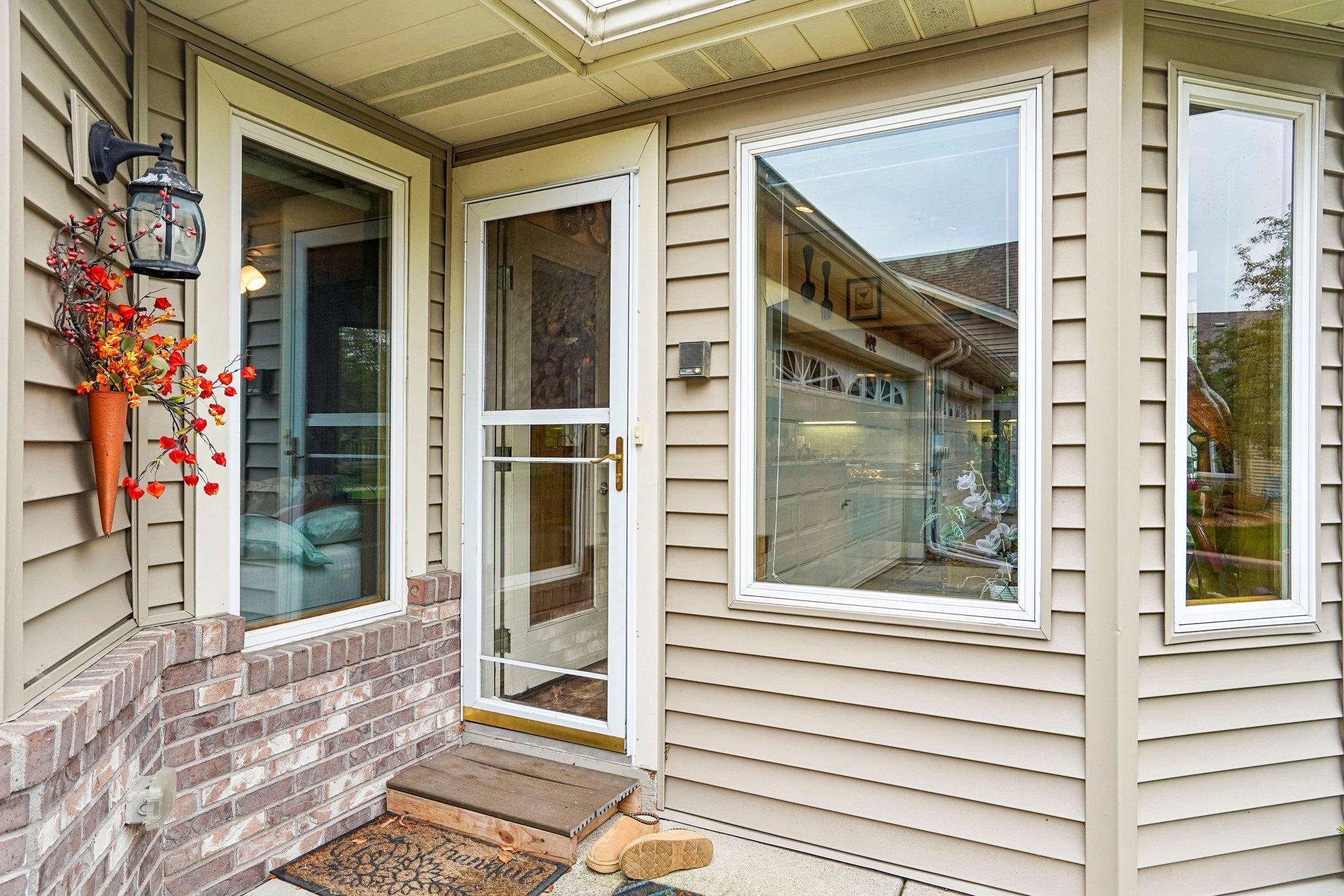 View of Residential at 994 Stratford Lane, Burnsville MN 55337, Burnsville (4 of 46) - Mike Wilen | Minnesota Team Real Estate