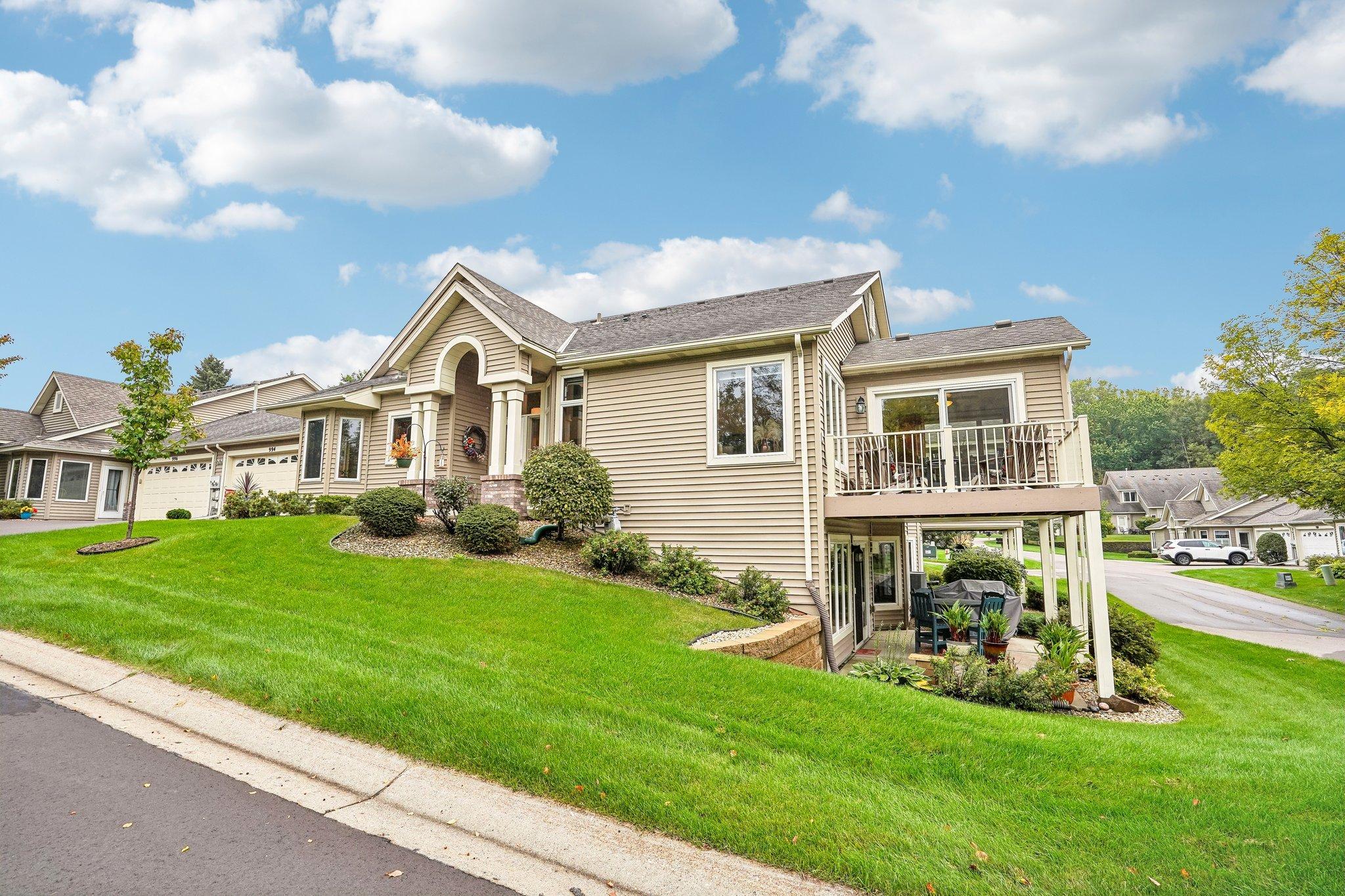 View of (TH) Quad/4 Corners at 994 Stratford Lane, Burnsville - Mike Wilen | Minnesota Team Real Estate