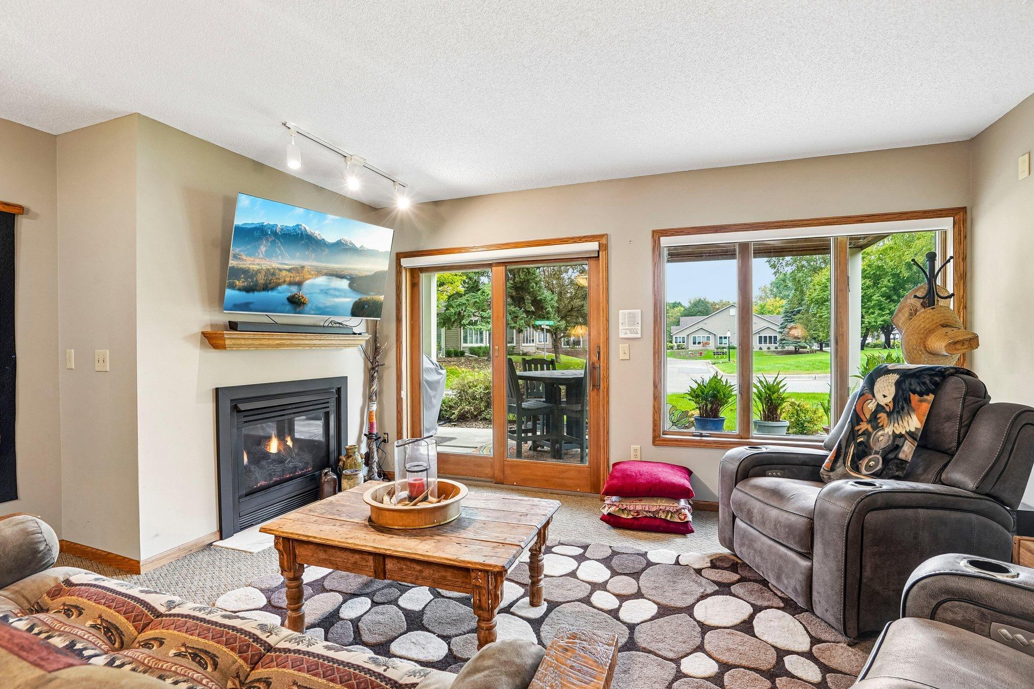 View of Residential at 994 Stratford Lane, Burnsville MN 55337, Burnsville (32 of 46) - Mike Wilen | Minnesota Team Real Estate