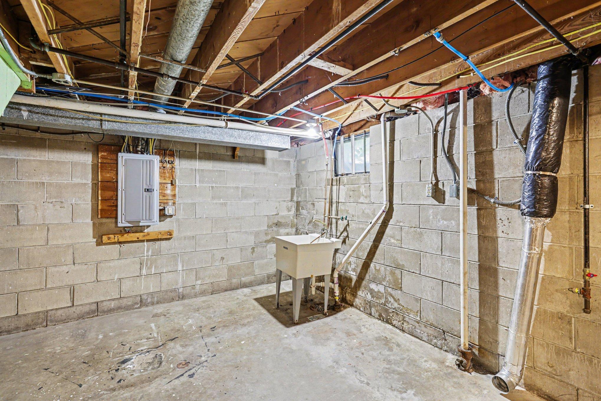 View of Residential at 2147 Burns Avenue, Saint Paul MN 55119, Saint Paul (21 of 25) - Mike Wilen | Minnesota Team Real Estate