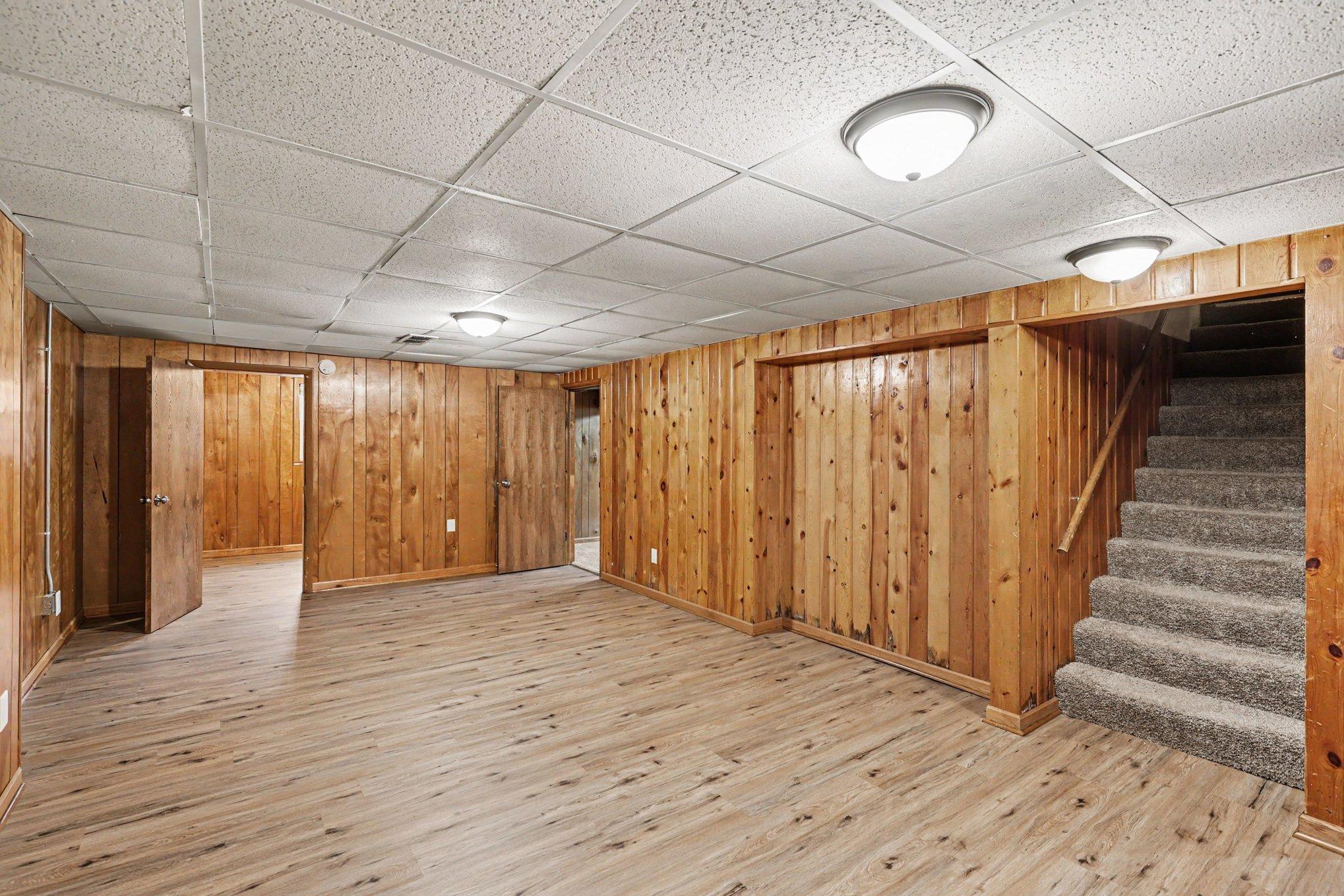View of Residential at 2147 Burns Avenue, Saint Paul MN 55119, Saint Paul (17 of 25) - Mike Wilen | Minnesota Team Real Estate