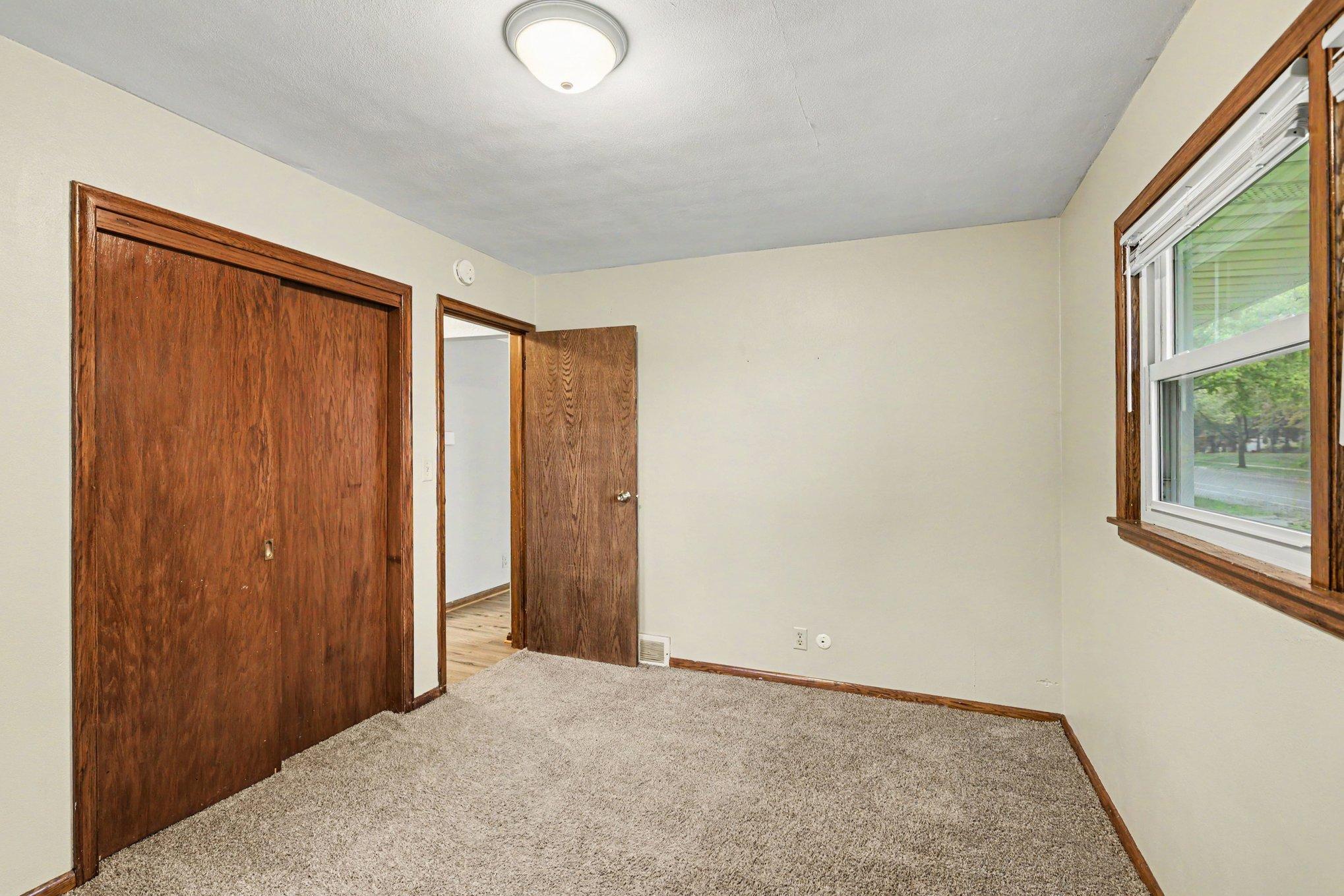 View of Residential at 2147 Burns Avenue, Saint Paul MN 55119, Saint Paul (8 of 25) - Mike Wilen | Minnesota Team Real Estate