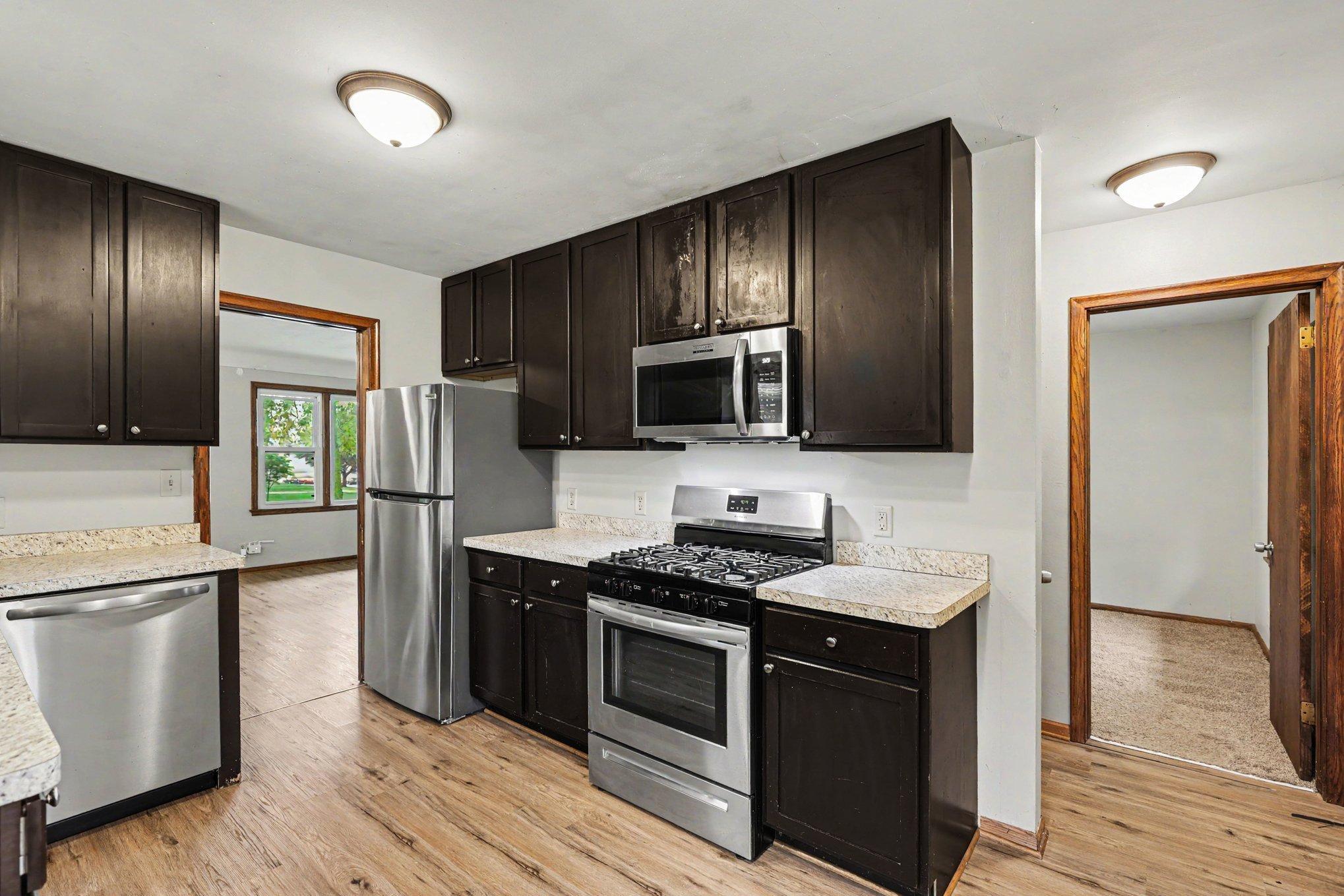 View of Residential at 2147 Burns Avenue, Saint Paul MN 55119, Saint Paul (6 of 25) - Mike Wilen | Minnesota Team Real Estate