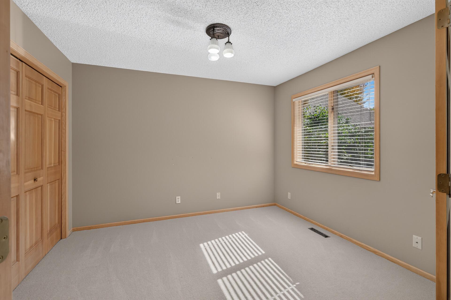 View of Residential at 525 Sterling Street, Maplewood MN 55119, Maplewood (20 of 37) - Mike Wilen | Minnesota Team Real Estate