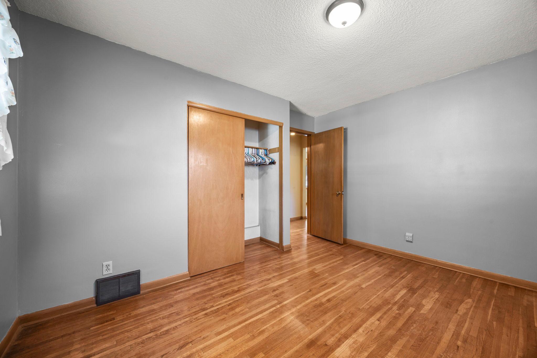 View of Residential at 1097 Dale Street, Saint Paul MN 55117, Saint Paul (31 of 71) - Mike Wilen | Minnesota Team Real Estate