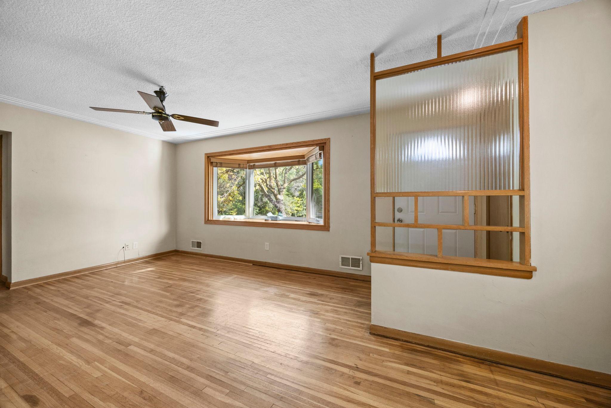 View of Residential at 1097 Dale Street, Saint Paul MN 55117, Saint Paul (19 of 71) - Mike Wilen | Minnesota Team Real Estate
