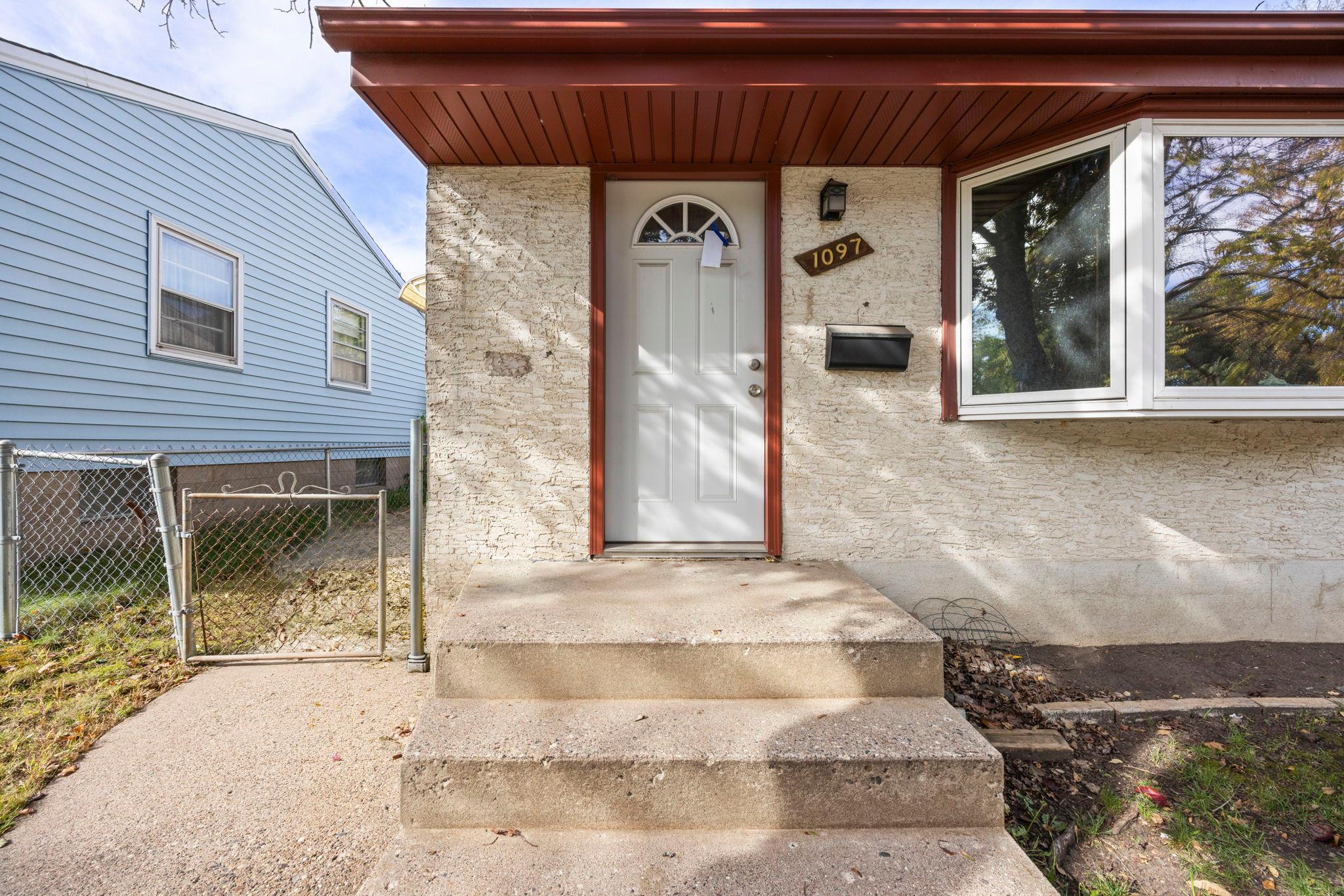 View of Residential at 1097 Dale Street, Saint Paul MN 55117, Saint Paul (13 of 71) - Mike Wilen | Minnesota Team Real Estate