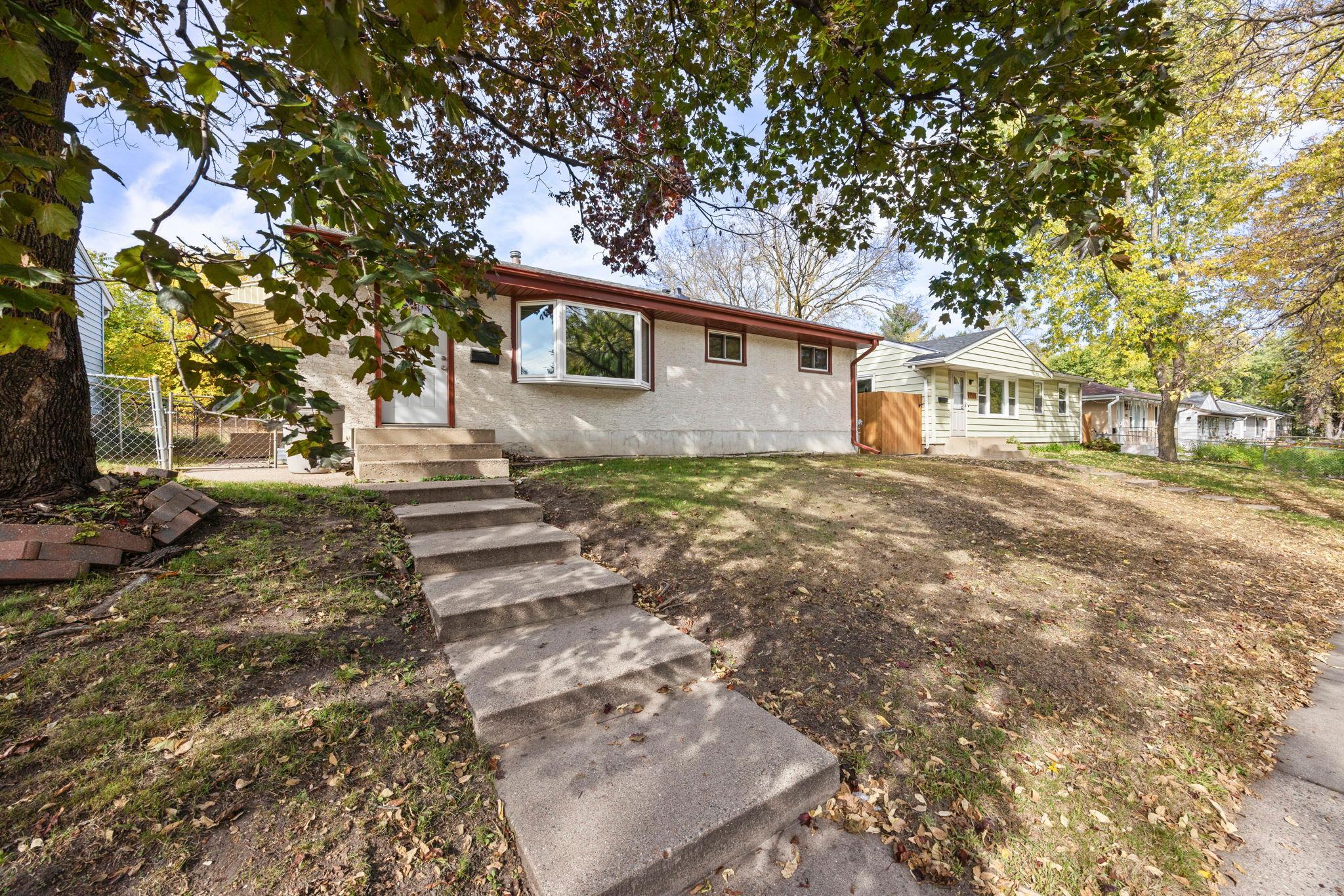 View of Residential at 1097 Dale Street, Saint Paul MN 55117, Saint Paul (5 of 71) - Mike Wilen | Minnesota Team Real Estate