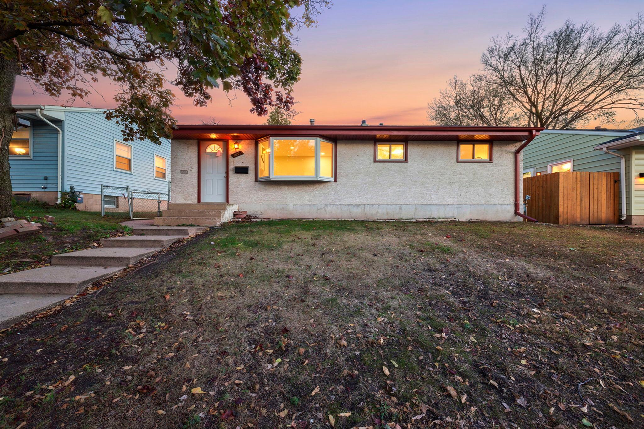 View of Residential at 1097 Dale Street, Saint Paul MN 55117, Saint Paul (4 of 71) - Mike Wilen | Minnesota Team Real Estate