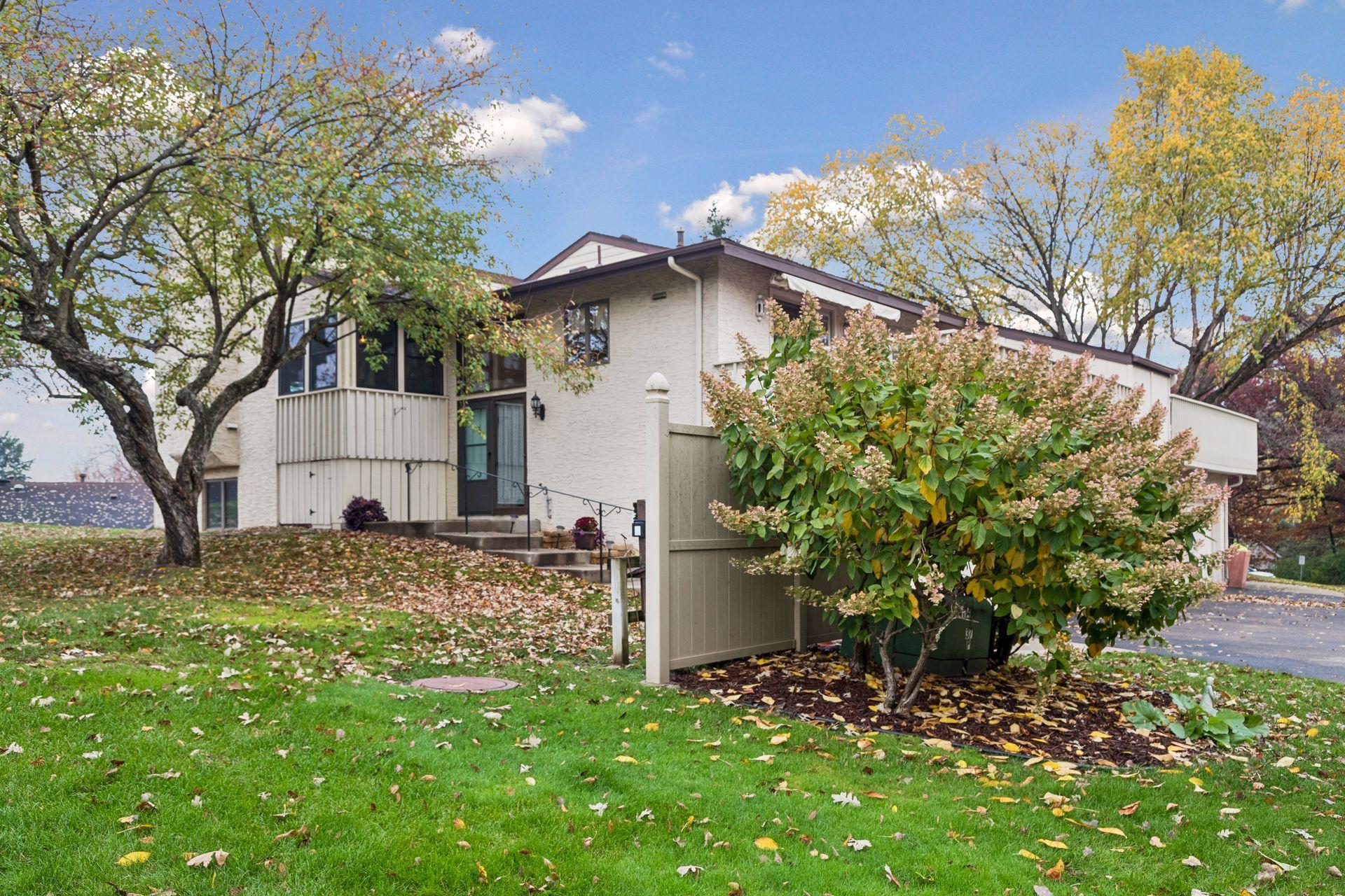 View of Residential at 2032 Charlton Ridge, West Saint Paul MN 55118, West Saint Paul (2 of 32) - Mike Wilen | Minnesota Team Real Estate