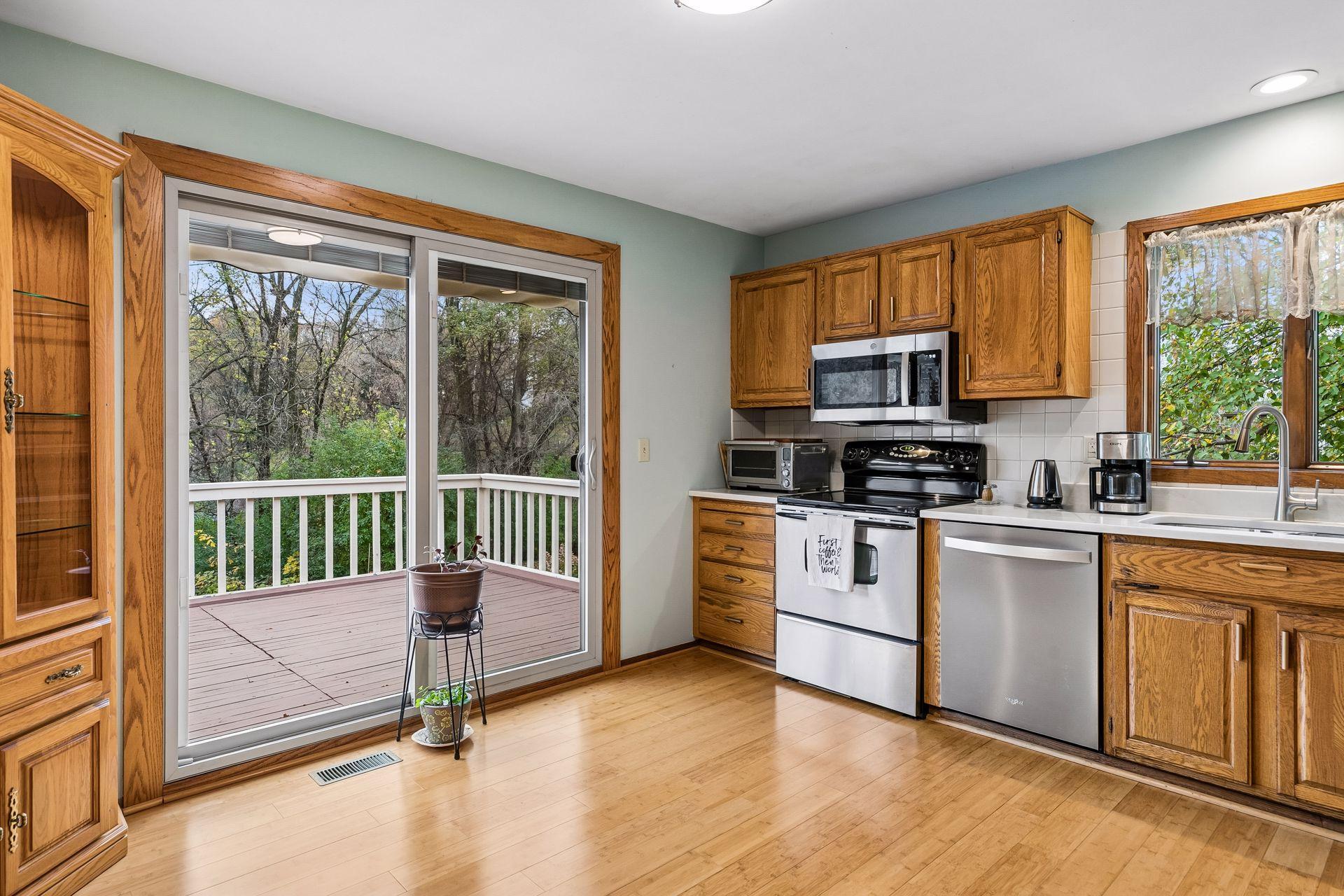 View of Residential at 2032 Charlton Ridge, West Saint Paul MN 55118, West Saint Paul (13 of 32) - Mike Wilen | Minnesota Team Real Estate
