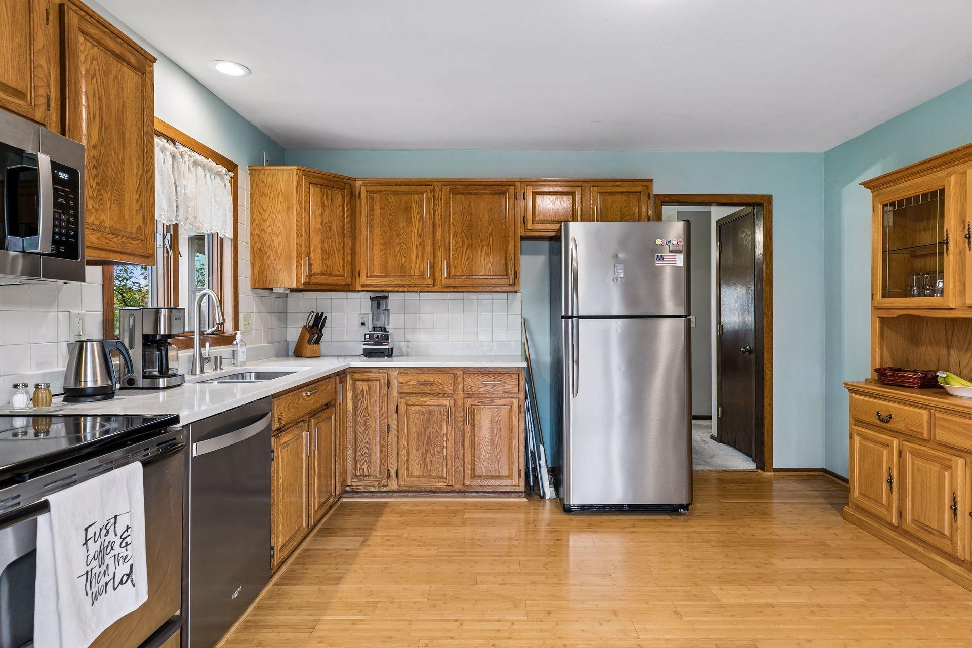 View of Residential at 2032 Charlton Ridge, West Saint Paul MN 55118, West Saint Paul (14 of 32) - Mike Wilen | Minnesota Team Real Estate