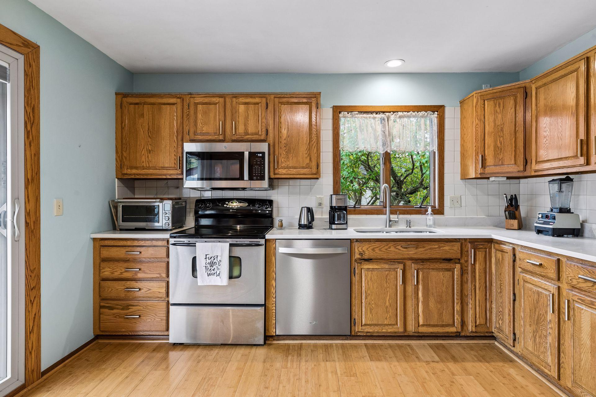 View of Residential at 2032 Charlton Ridge, West Saint Paul MN 55118, West Saint Paul (15 of 32) - Mike Wilen | Minnesota Team Real Estate