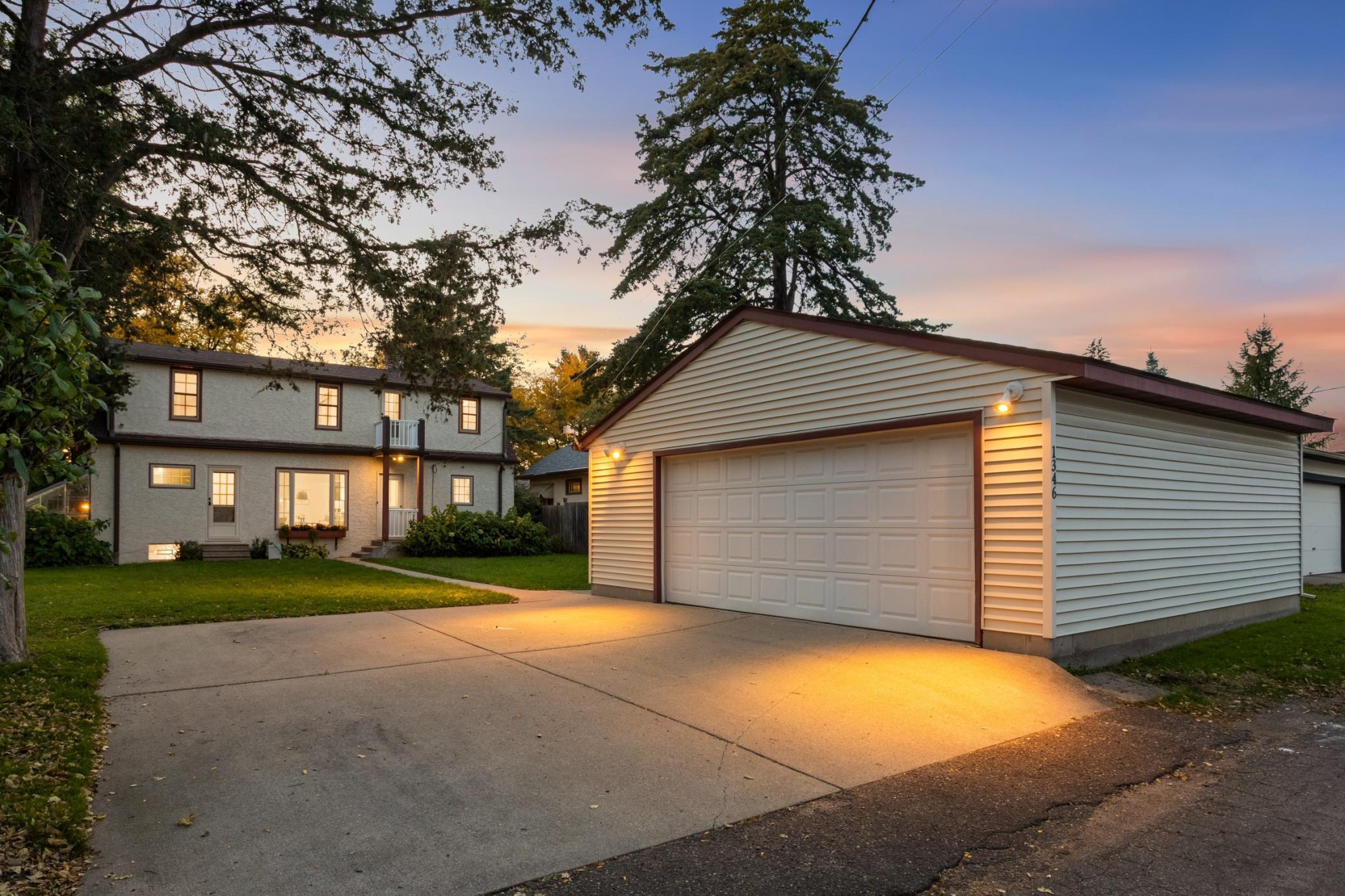 View of Residential at 1346 Kent Street, Saint Paul MN 55117, Saint Paul (6 of 52) - Mike Wilen | Minnesota Team Real Estate