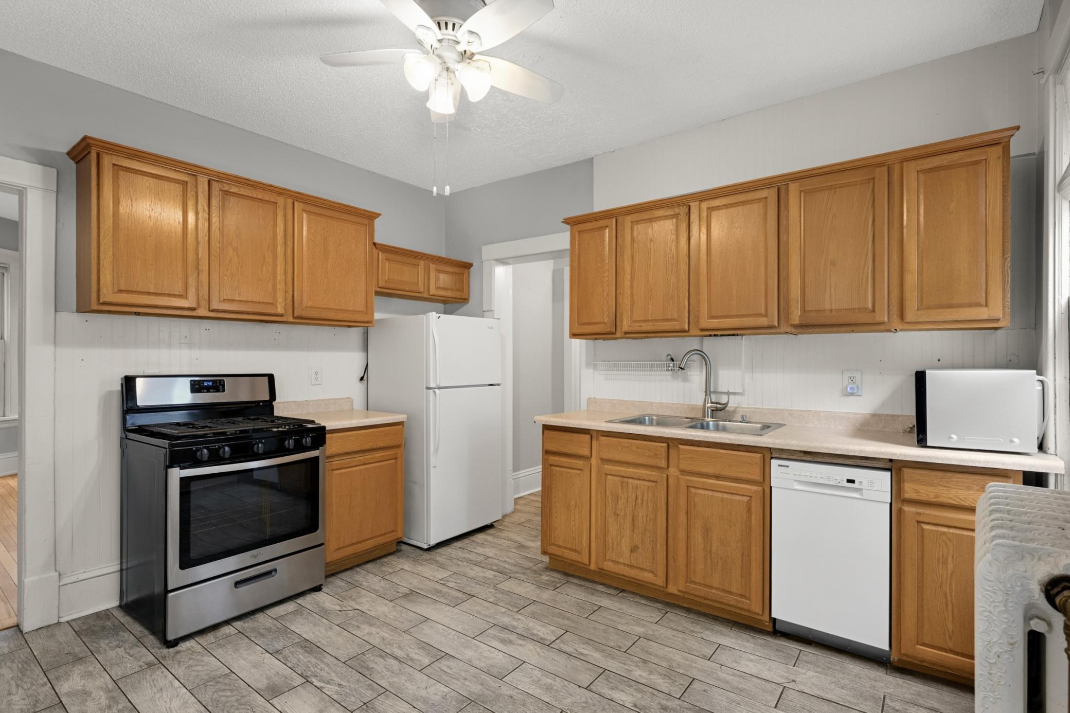 View of Residential at 2445 Lyndale Avenue, Minneapolis MN 55405, Minneapolis (17 of 43) - Mike Wilen | Minnesota Team Real Estate