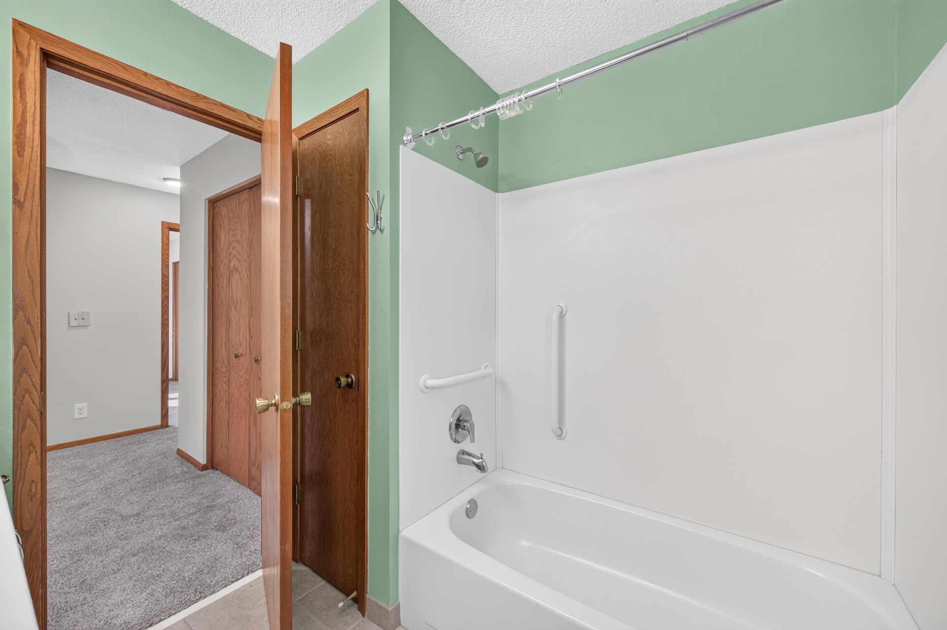 View of Residential at 11440 41st Avenue, Plymouth MN 55441, Plymouth (23 of 52) - Mike Wilen | Minnesota Team Real Estate