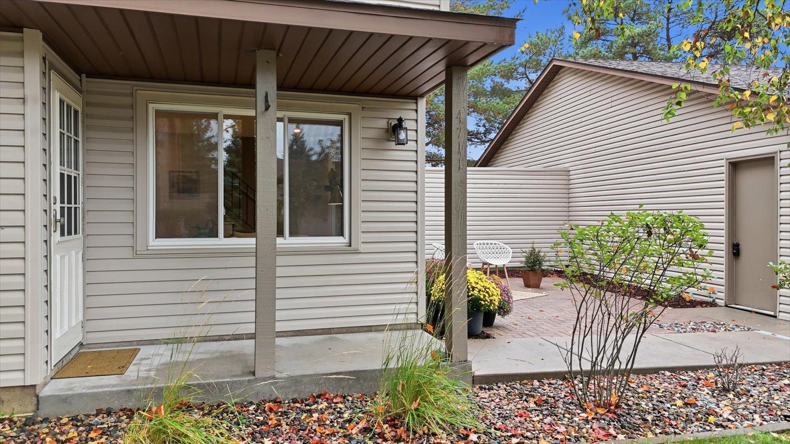 View of (TH) Quad/4 Corners at 4711 Lund Point, Eagan - Mike Wilen | Minnesota Team Real Estate