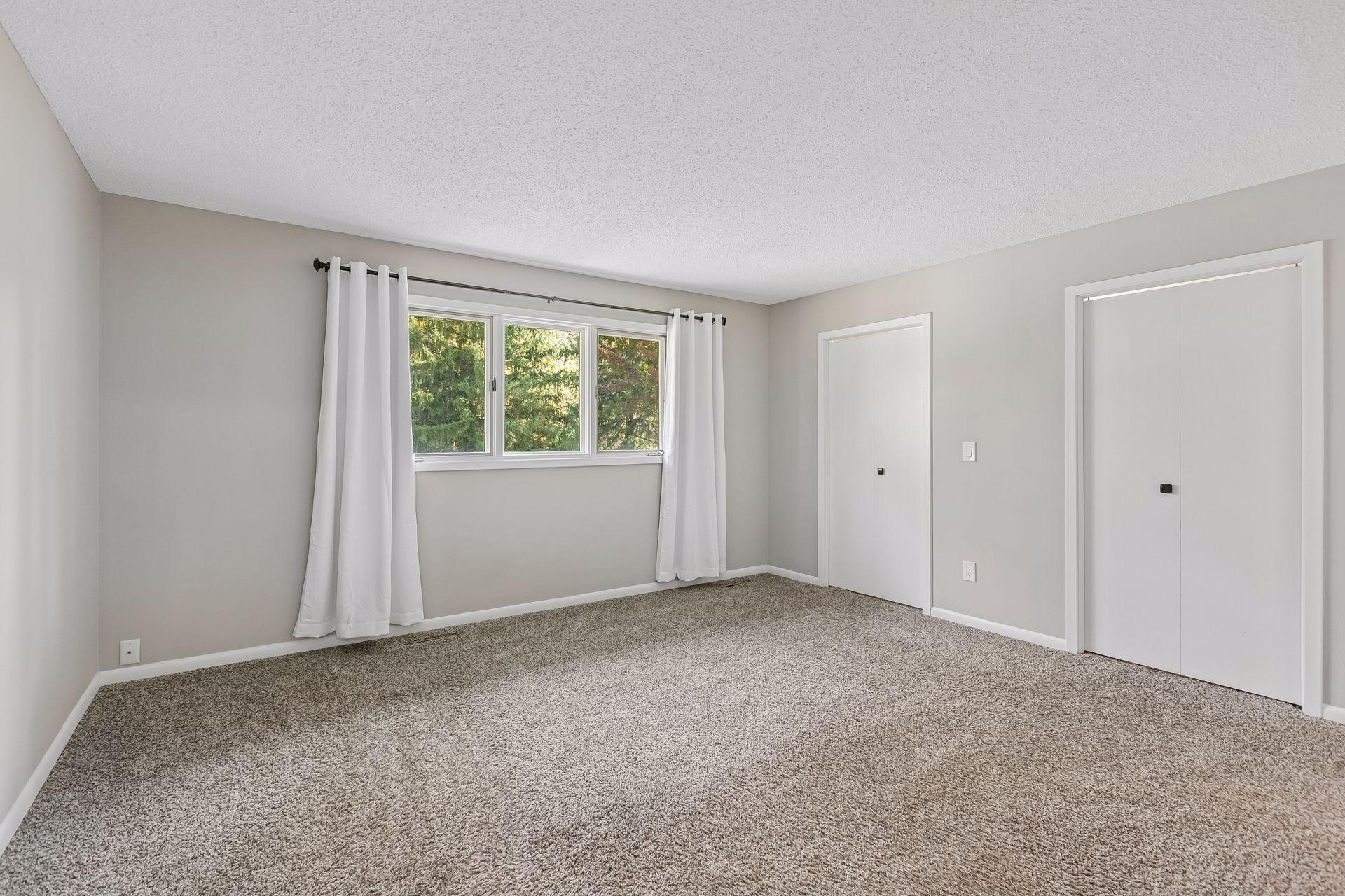 View of Residential at 9505 Clubhouse Road, Eden Prairie MN 55347, Eden Prairie (22 of 49) - Mike Wilen | Minnesota Team Real Estate