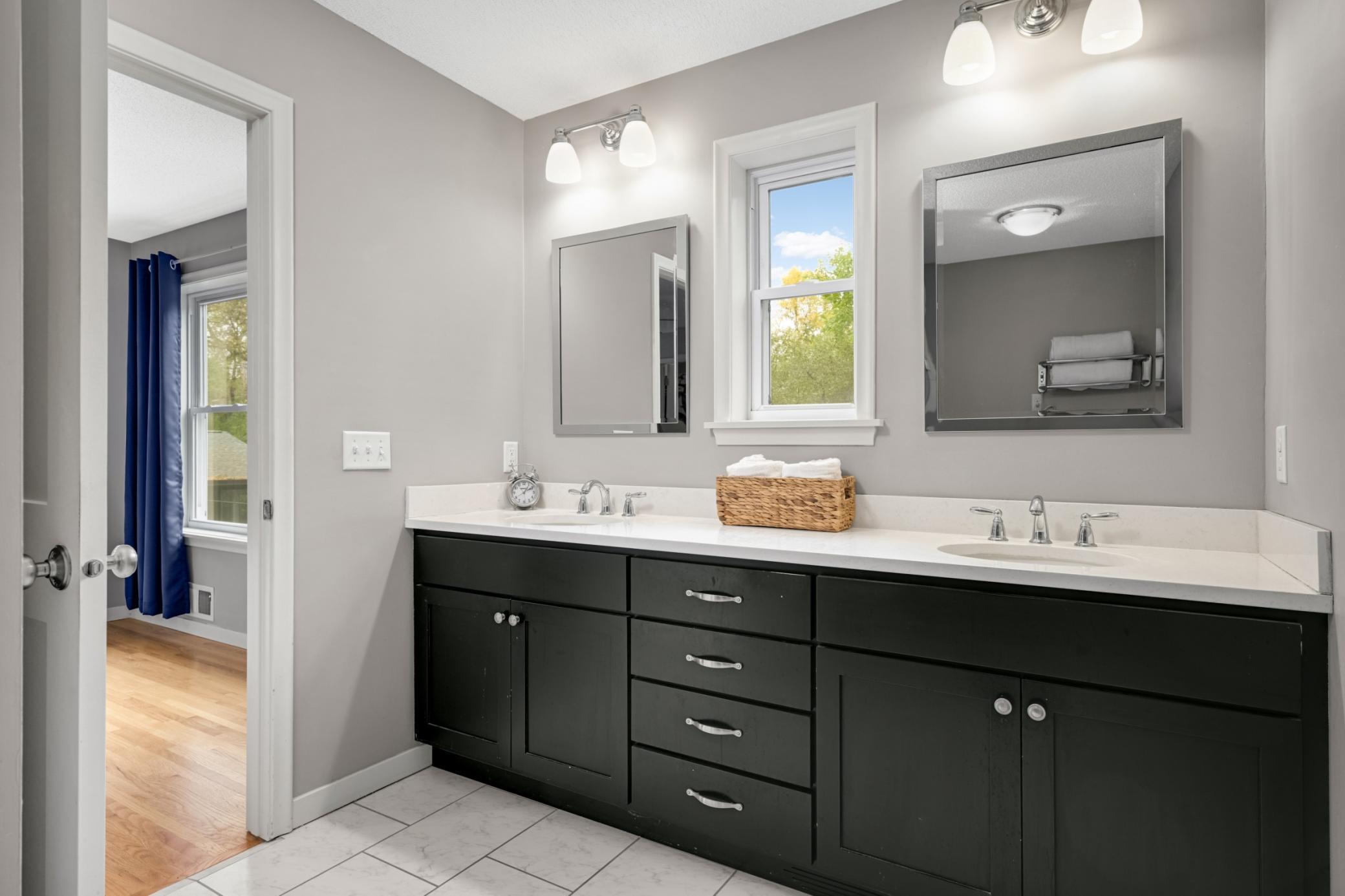View of Residential at 5505 Warden Avenue, Edina MN 55436, Edina (33 of 58) - Mike Wilen | Minnesota Team Real Estate
