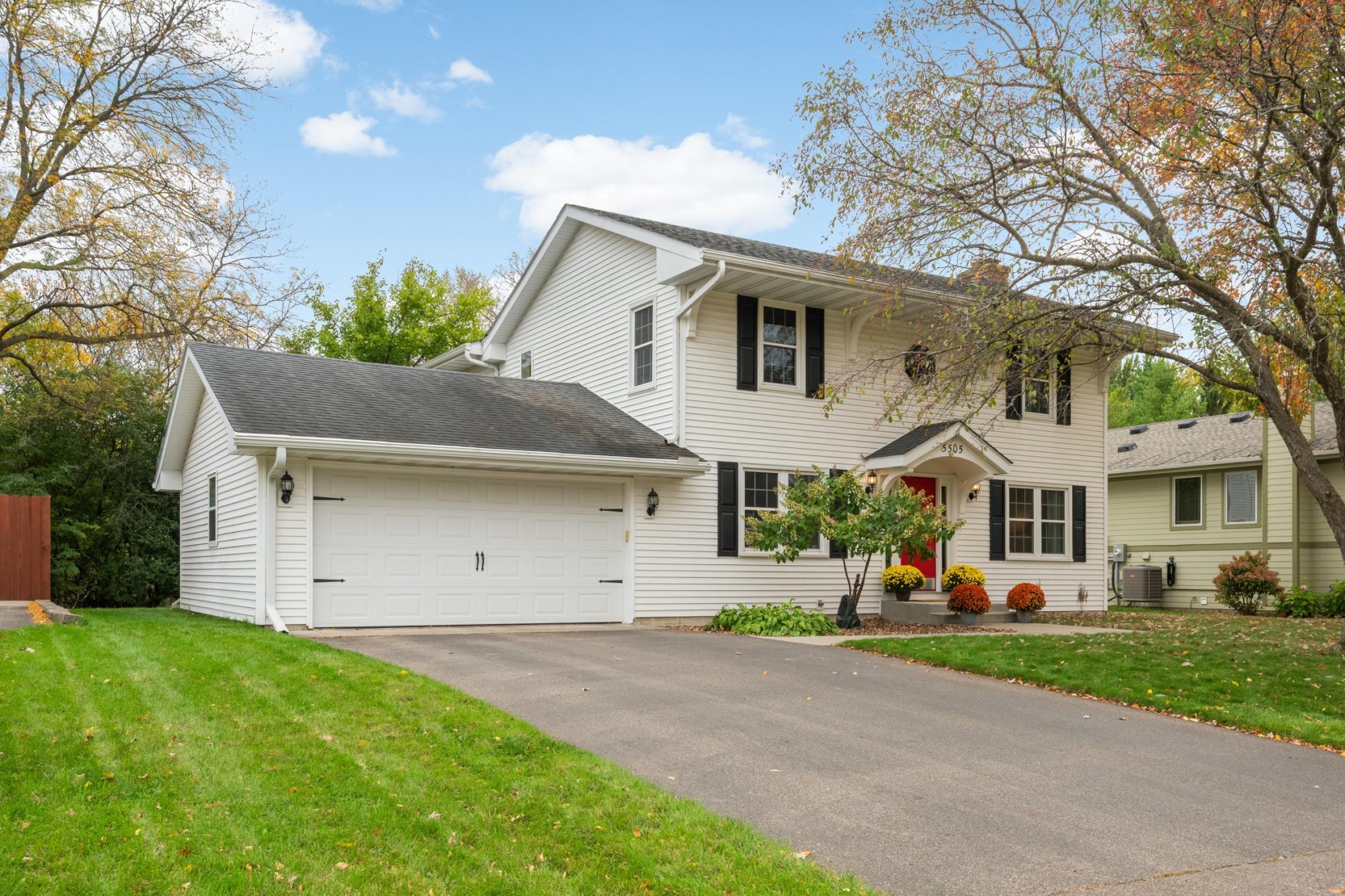 View of Residential at 5505 Warden Avenue, Edina MN 55436, Edina (52 of 58) - Mike Wilen | Minnesota Team Real Estate