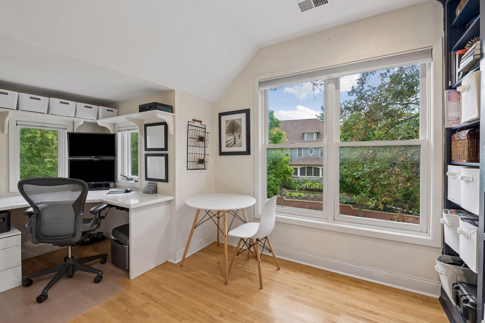View of Residential at 2510 22nd Street, Minneapolis MN 55405, Minneapolis (27 of 55) - Mike Wilen | Minnesota Team Real Estate