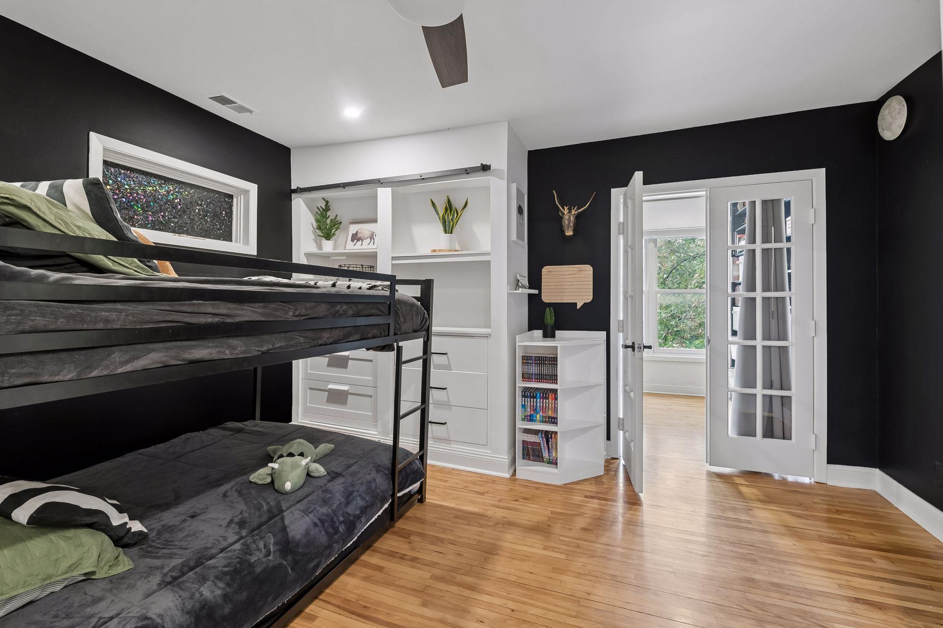View of Residential at 2510 22nd Street, Minneapolis MN 55405, Minneapolis (25 of 55) - Mike Wilen | Minnesota Team Real Estate