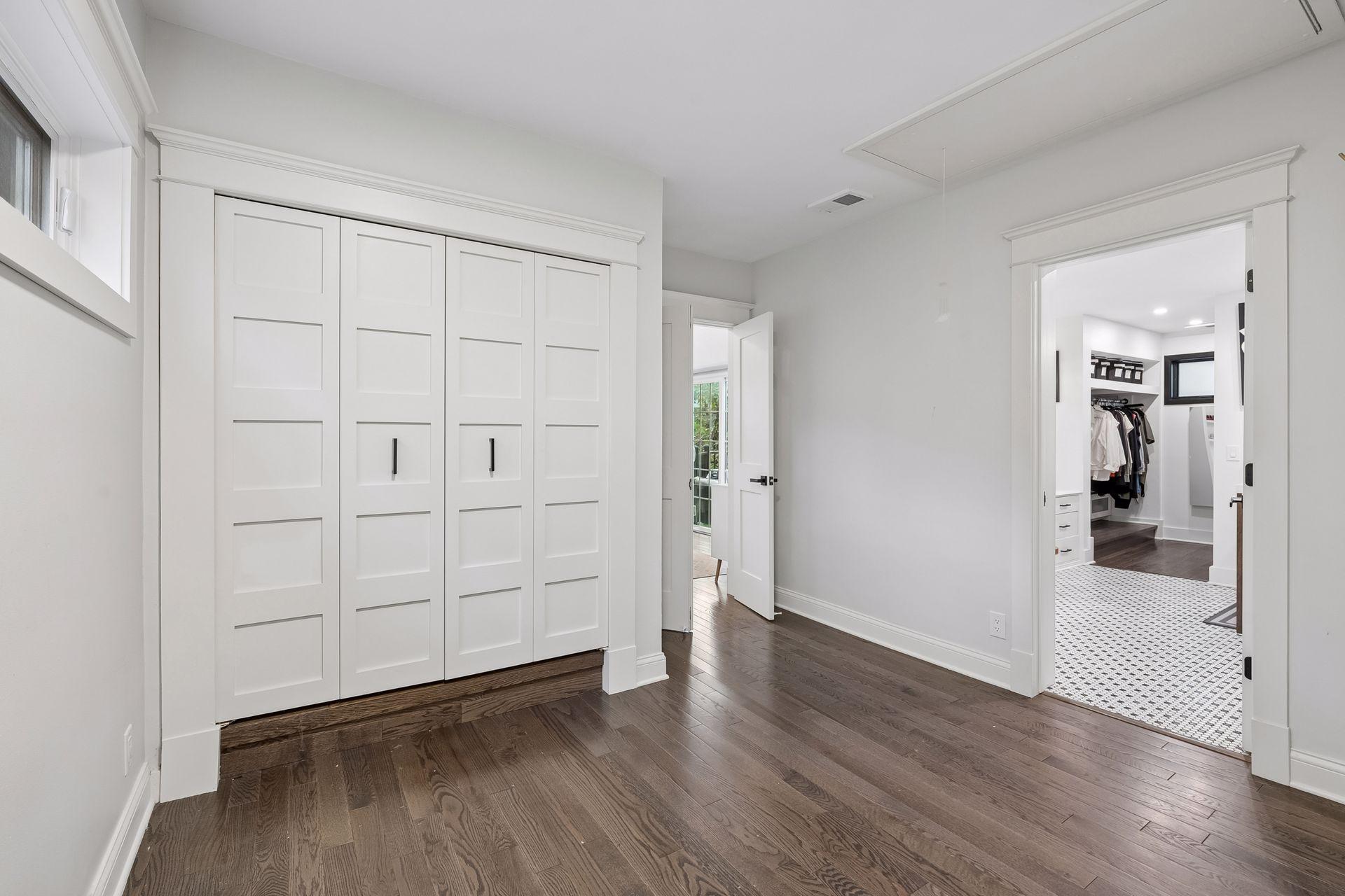 View of Residential at 2510 22nd Street, Minneapolis MN 55405, Minneapolis (21 of 55) - Mike Wilen | Minnesota Team Real Estate