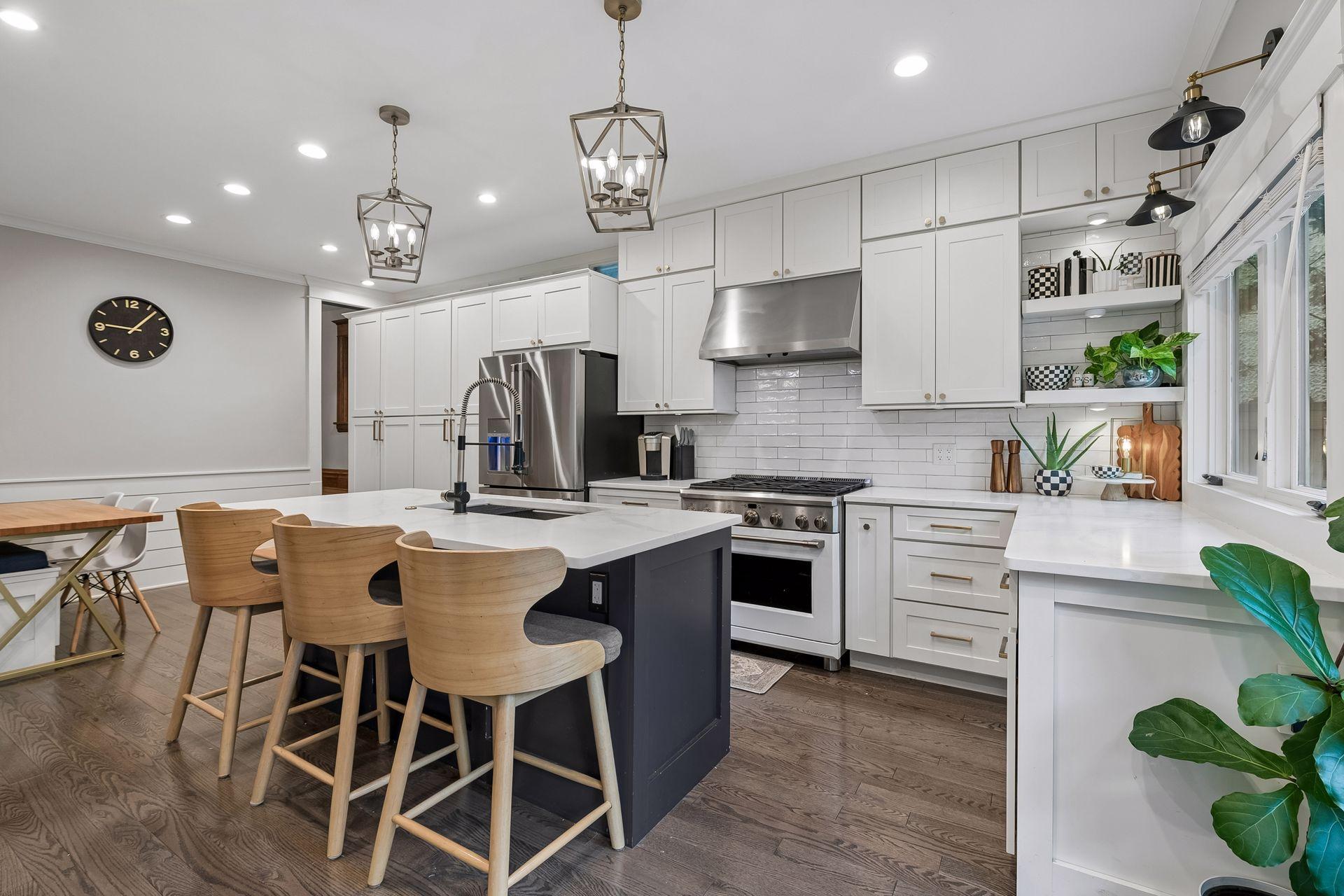 View of Residential at 2510 22nd Street, Minneapolis MN 55405, Minneapolis (13 of 55) - Mike Wilen | Minnesota Team Real Estate