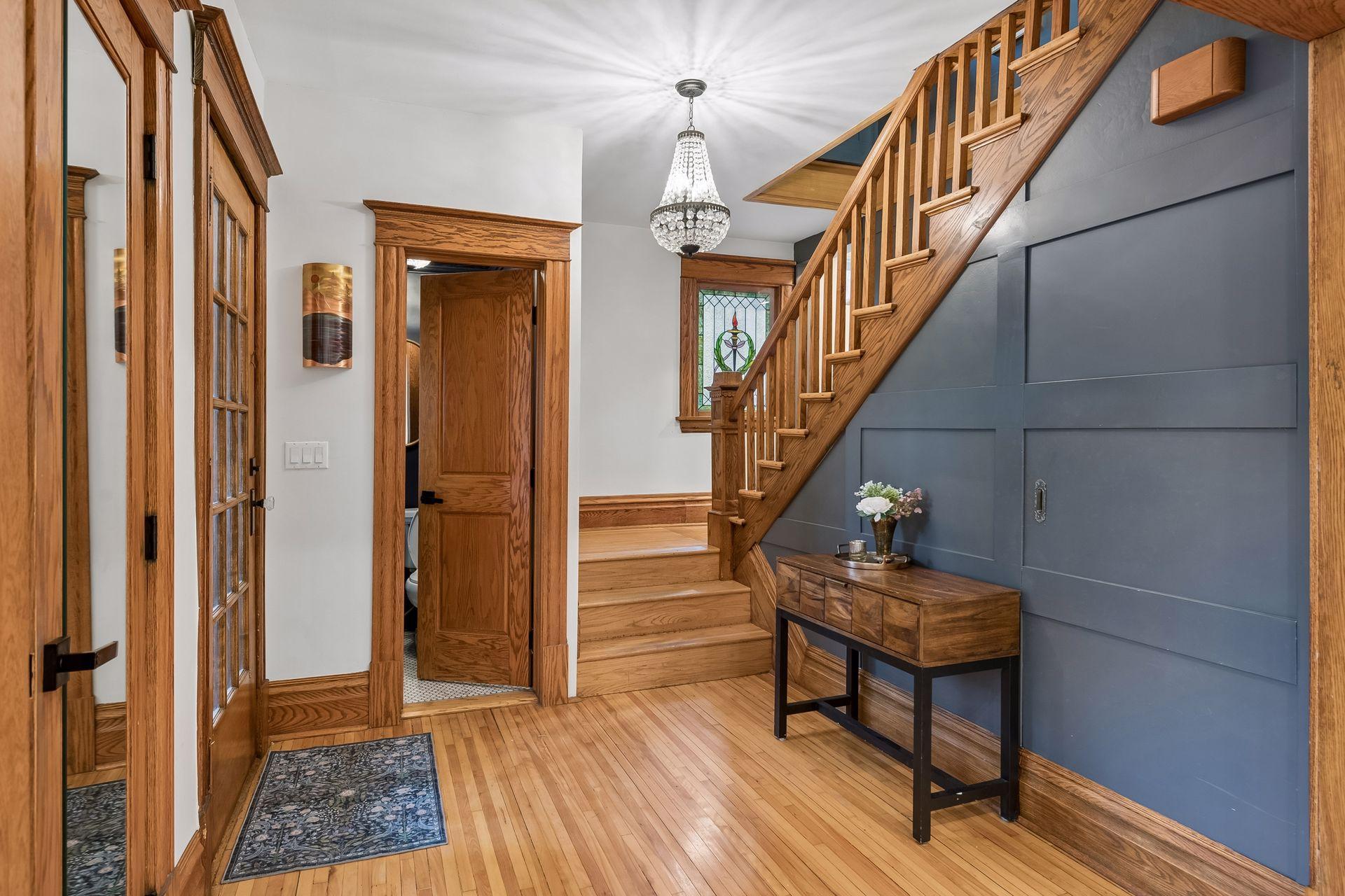 View of Residential at 2510 22nd Street, Minneapolis MN 55405, Minneapolis (5 of 55) - Mike Wilen | Minnesota Team Real Estate