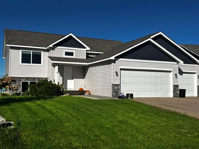 View of Single Family at 813 Hickory Curve, Watertown - Mike Wilen | Minnesota Team Real Estate