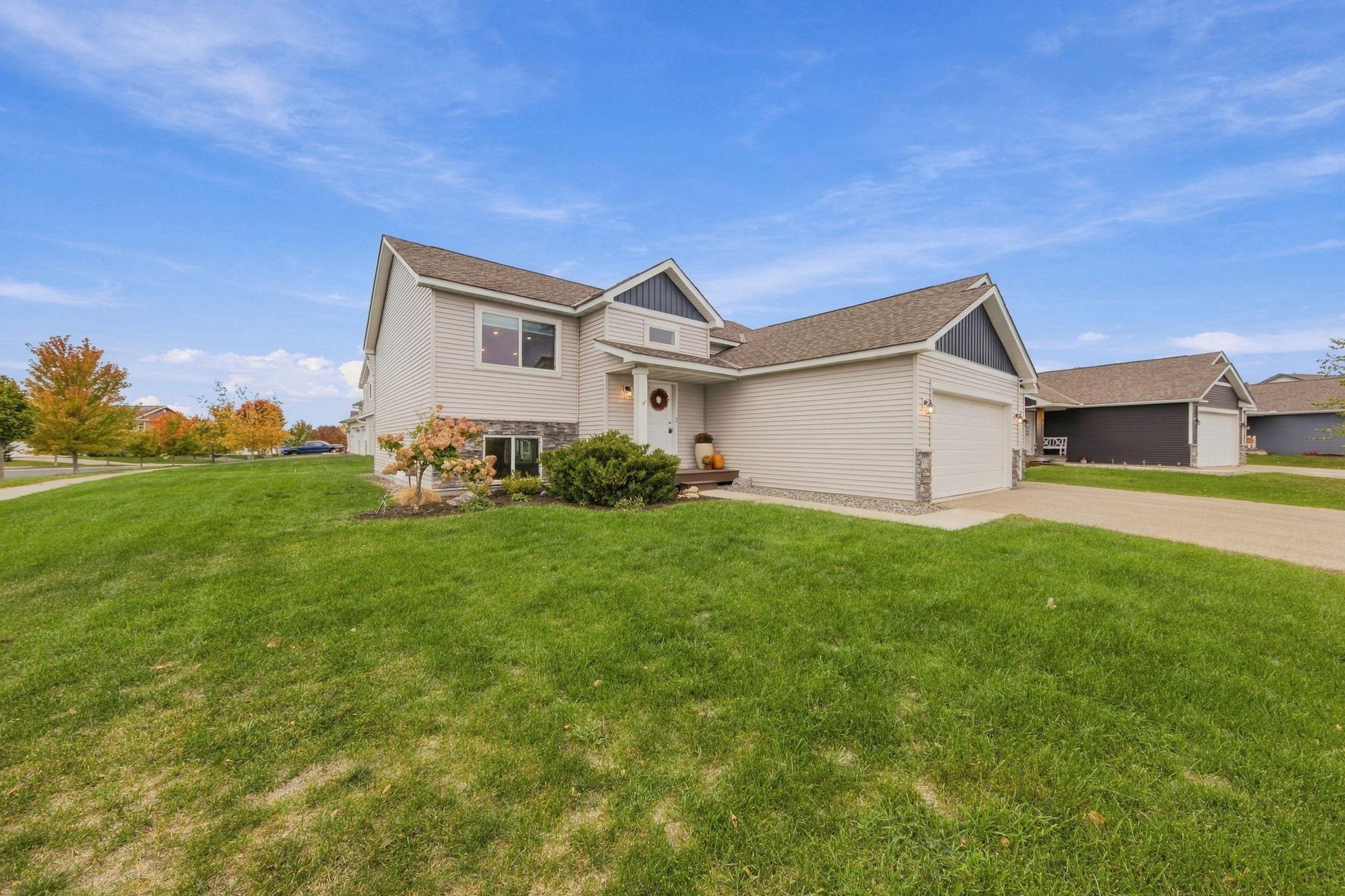 View of Residential at 813 Hickory Curve, Watertown MN 55388, Watertown (2 of 34) - Mike Wilen | Minnesota Team Real Estate