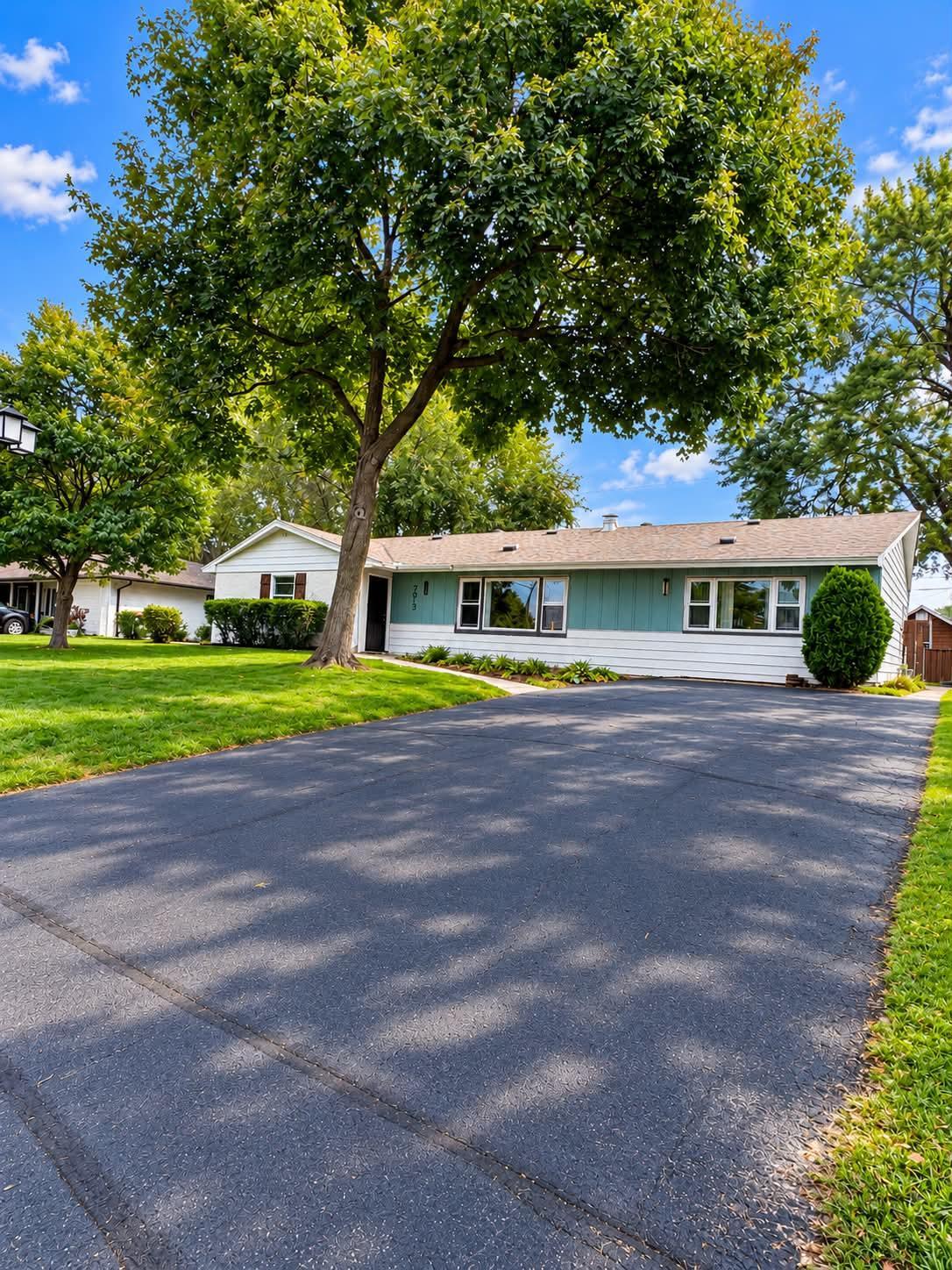 View of Residential at 7913 5th Street, Fridley MN 55432, Fridley (5 of 18) - Mike Wilen | Minnesota Team Real Estate