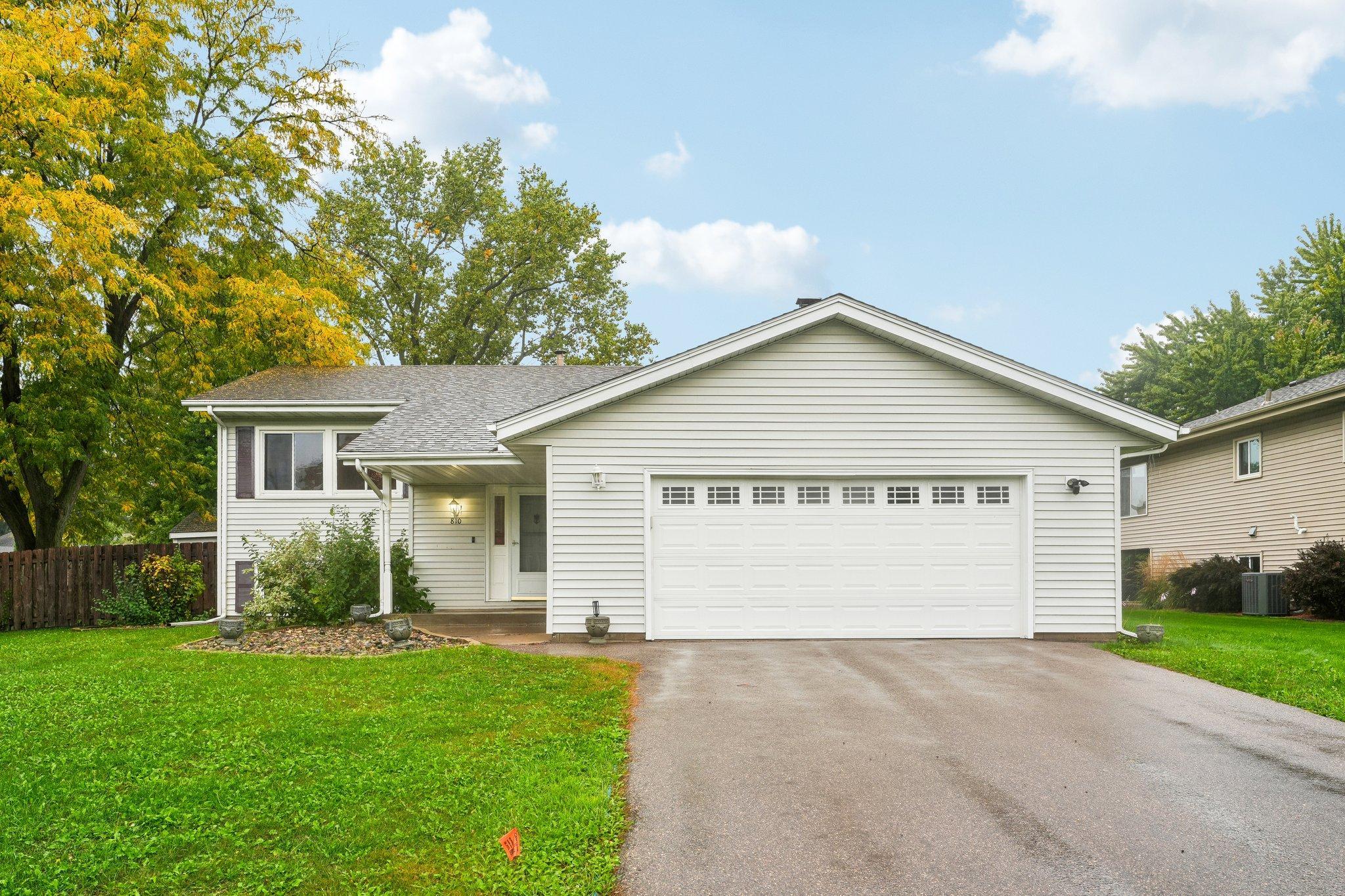 View of Residential at 810 Clearbrook Lane, Vadnais Heights MN 55127, Vadnais Heights (3 of 39) - Mike Wilen | Minnesota Team Real Estate
