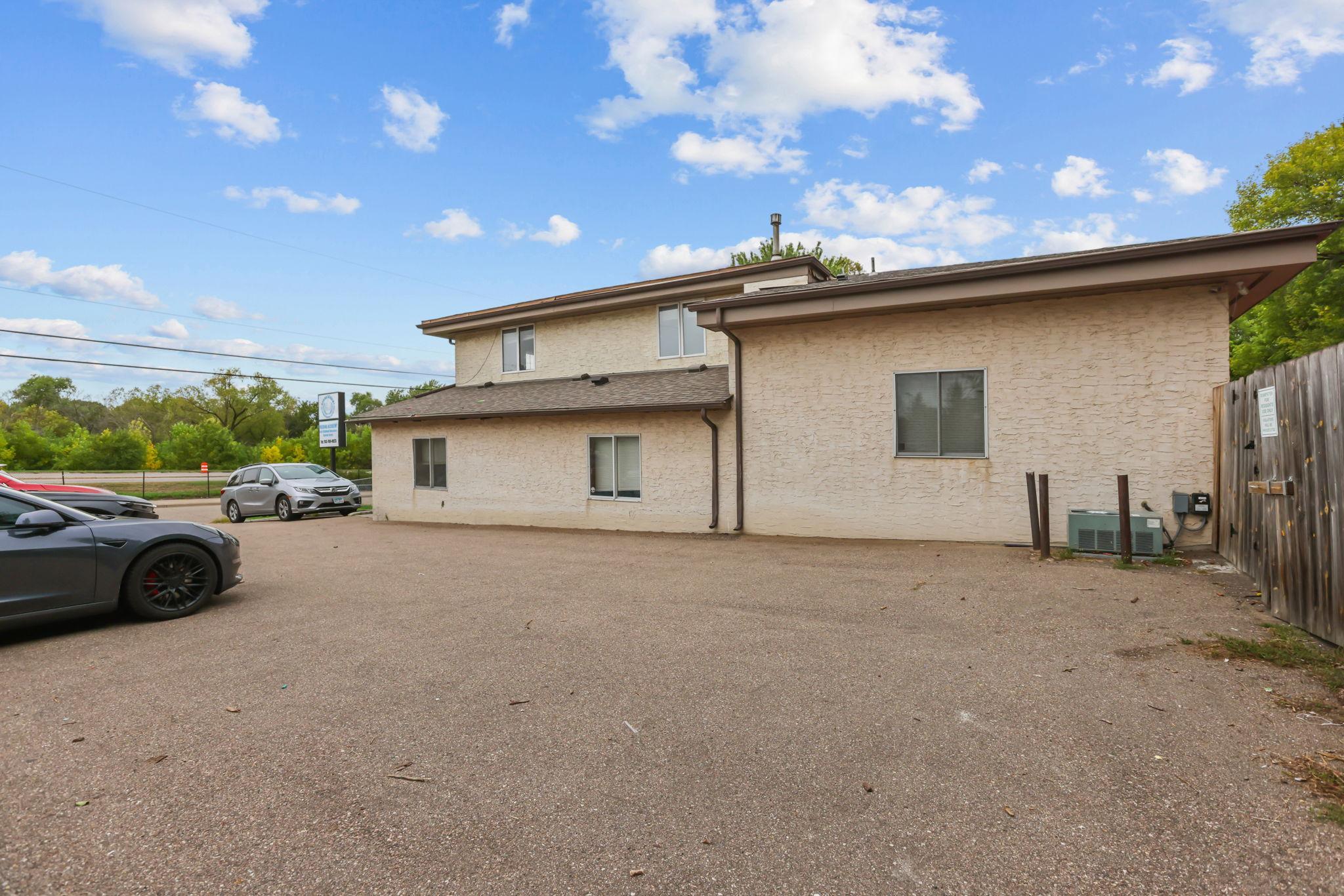 View of Commercial Sale at 4025 University Avenue, Columbia Heights MN 55421, Columbia Heights (23 of 24) - Mike Wilen | Minnesota Team Real Estate