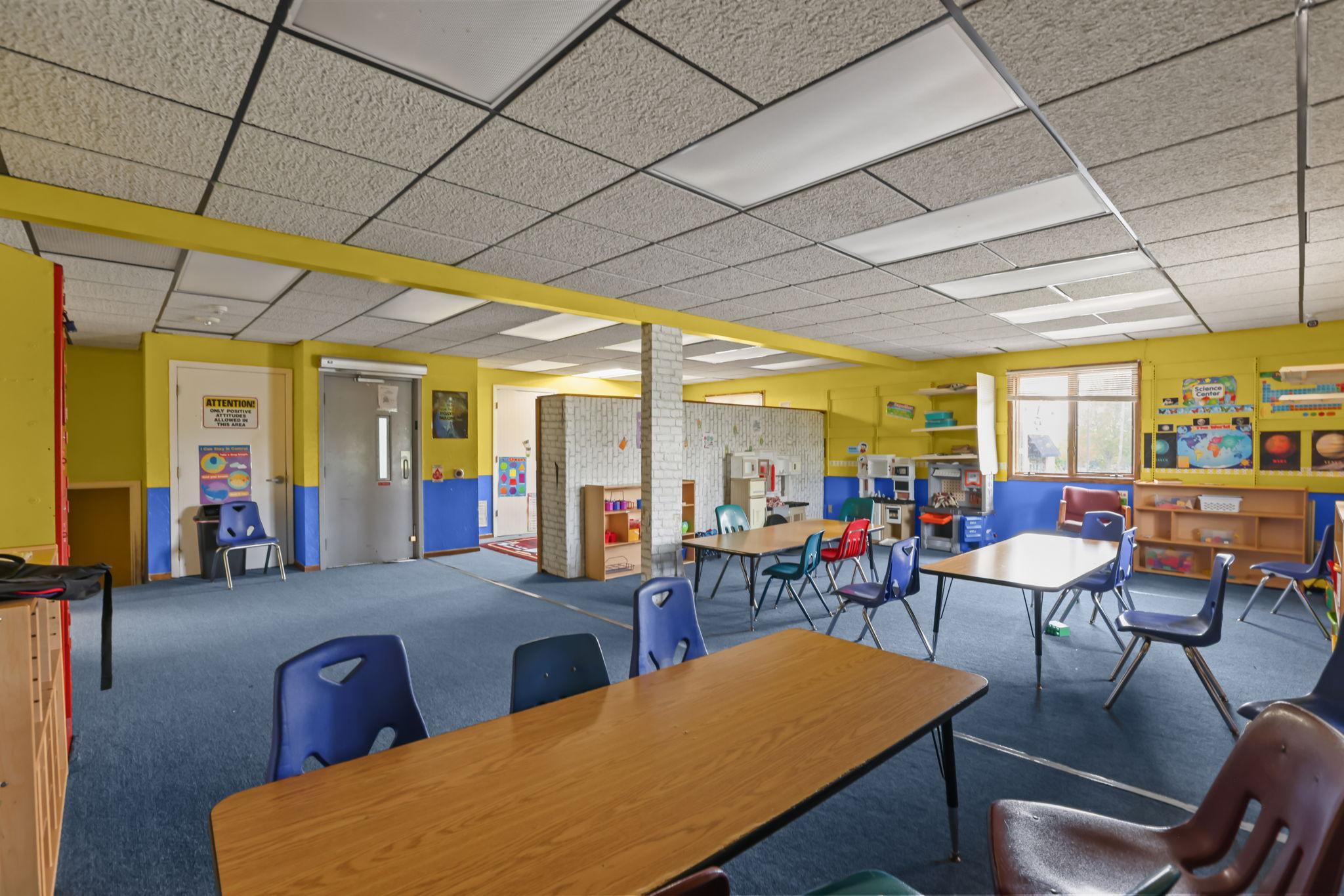 View of Commercial Sale at 4025 University Avenue, Columbia Heights MN 55421, Columbia Heights (21 of 24) - Mike Wilen | Minnesota Team Real Estate