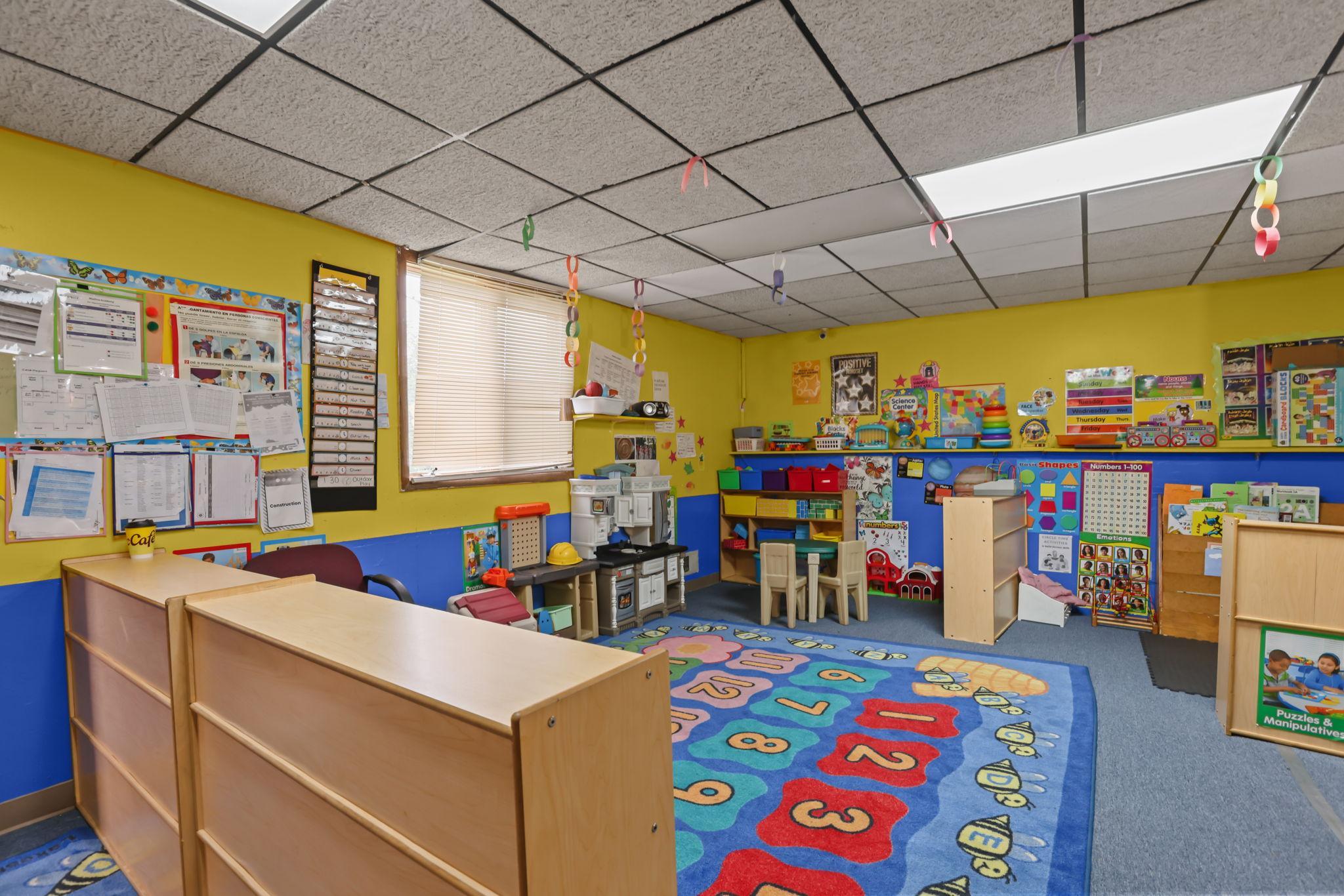 View of Commercial Sale at 4025 University Avenue, Columbia Heights MN 55421, Columbia Heights (17 of 24) - Mike Wilen | Minnesota Team Real Estate