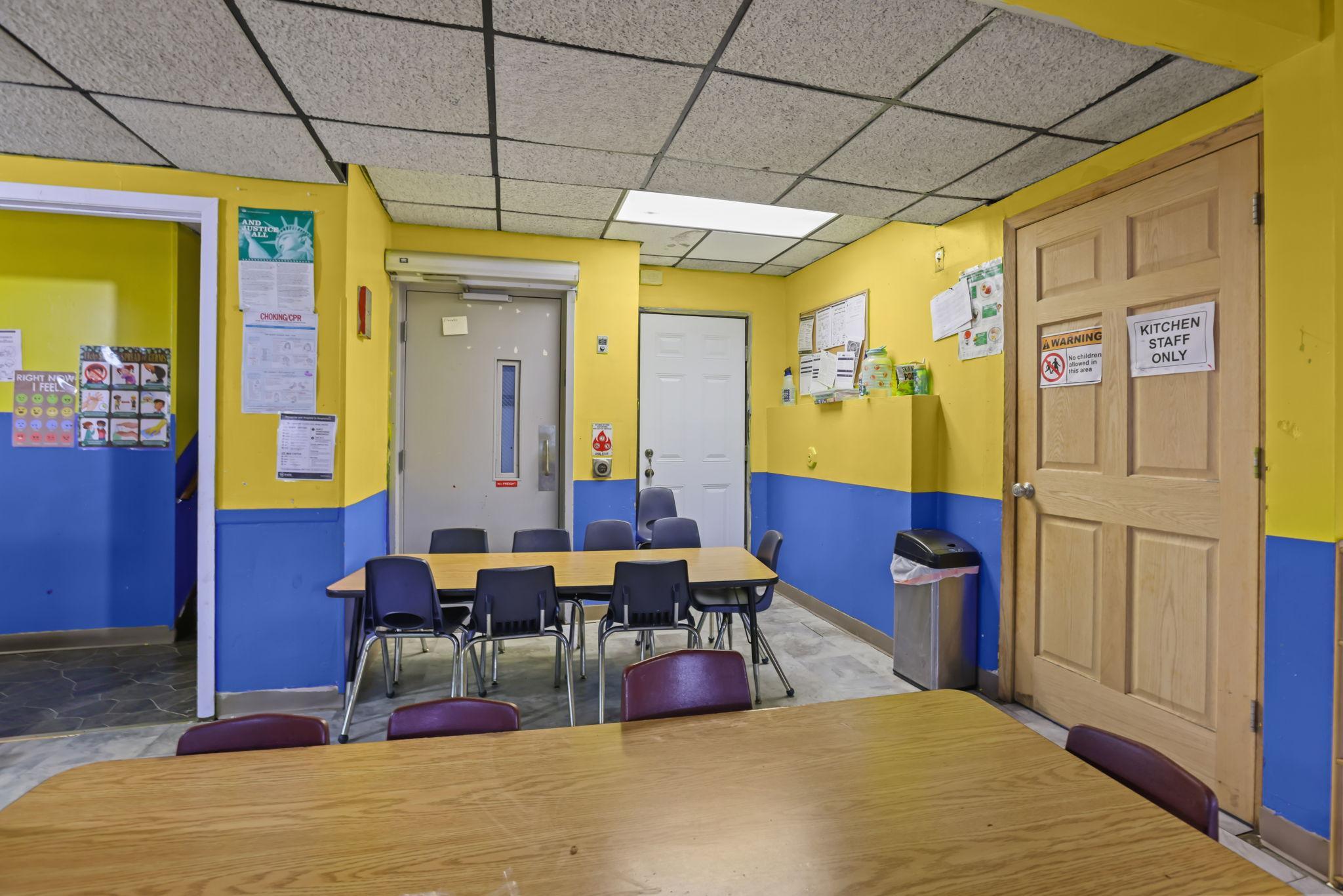View of Commercial Sale at 4025 University Avenue, Columbia Heights MN 55421, Columbia Heights (7 of 24) - Mike Wilen | Minnesota Team Real Estate