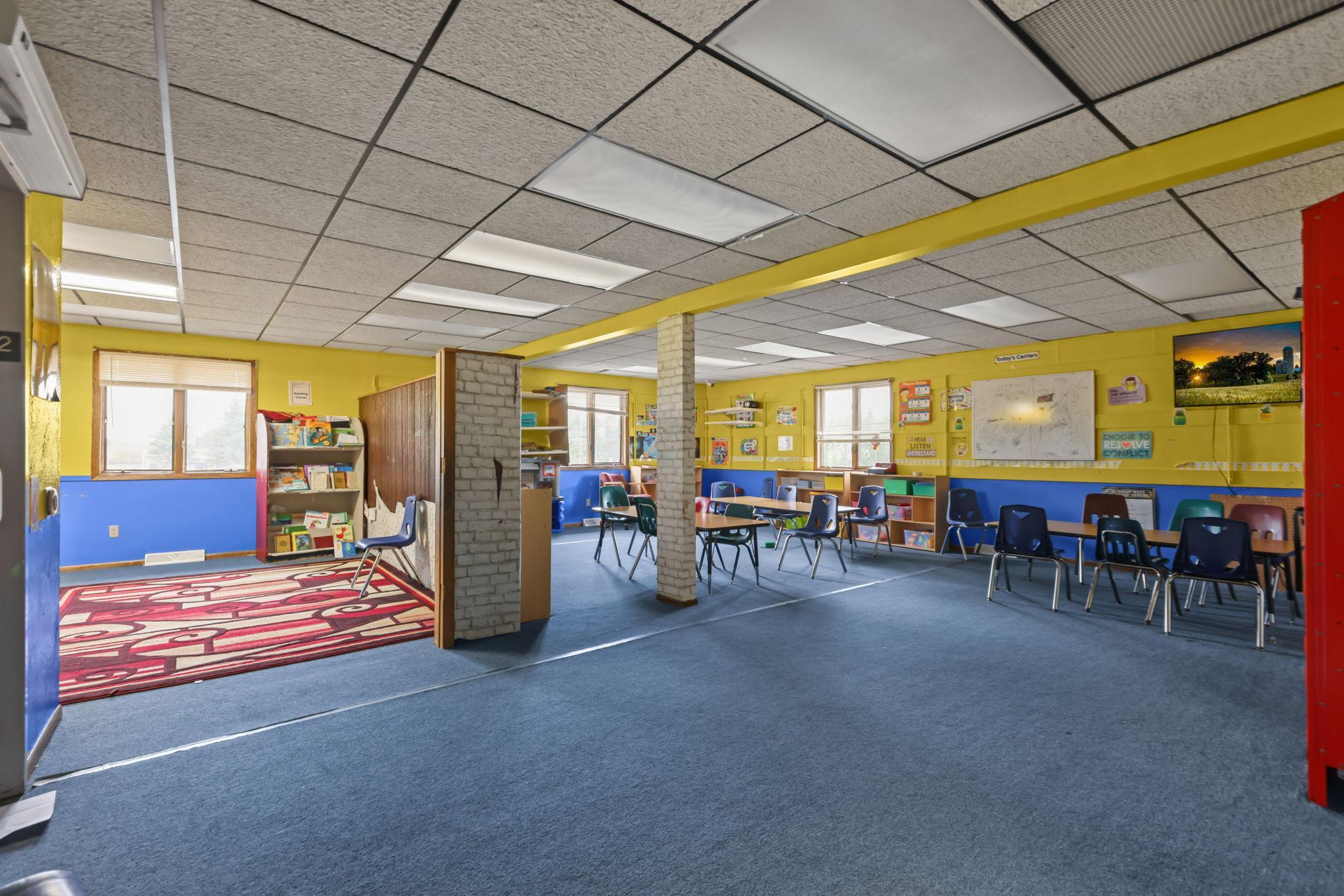 View of Commercial Sale at 4025 University Avenue, Columbia Heights MN 55421, Columbia Heights (4 of 24) - Mike Wilen | Minnesota Team Real Estate