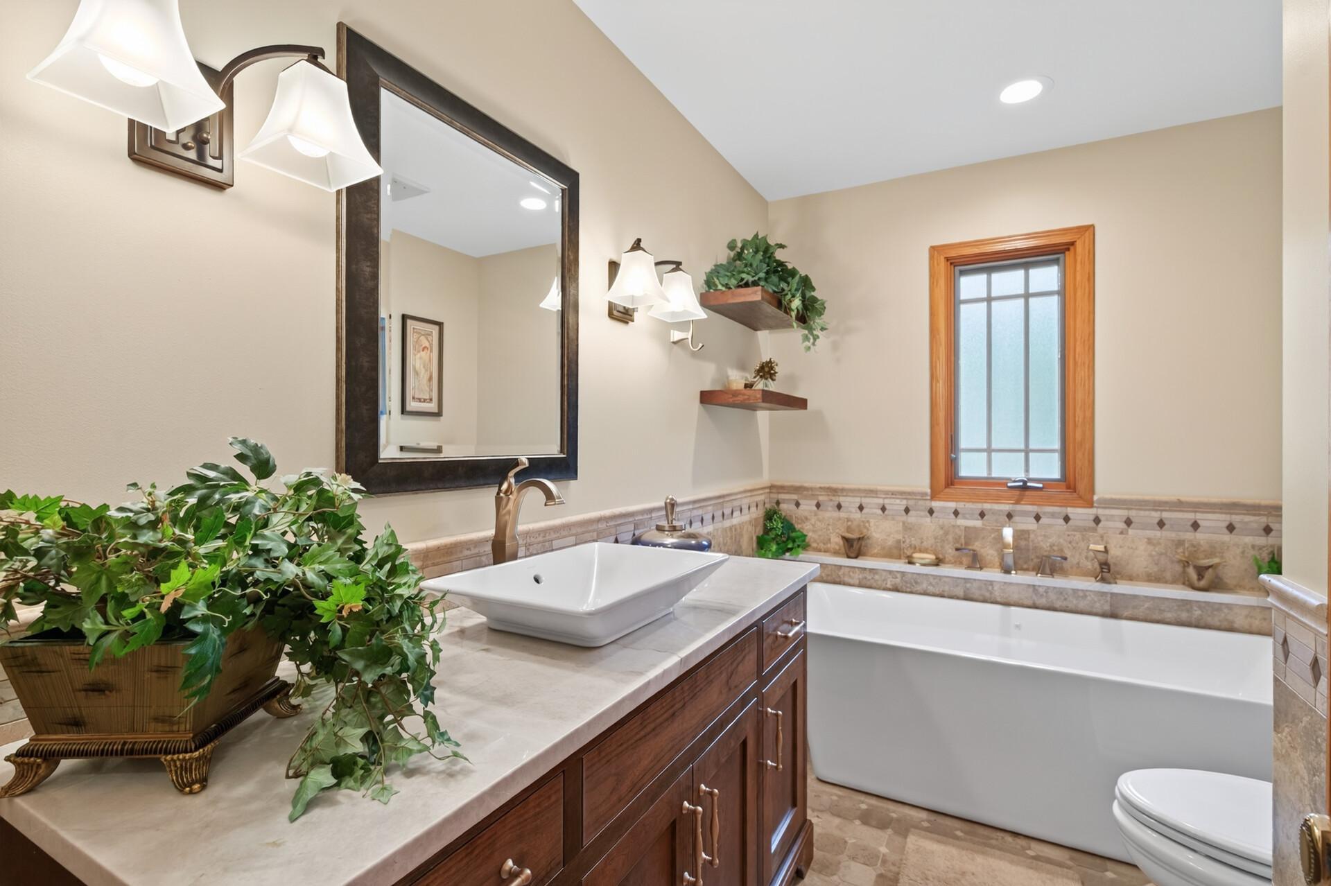 View of Residential at 9923 Brookside Circle, Bloomington MN 55431, Bloomington (27 of 70) - Mike Wilen | Minnesota Team Real Estate
