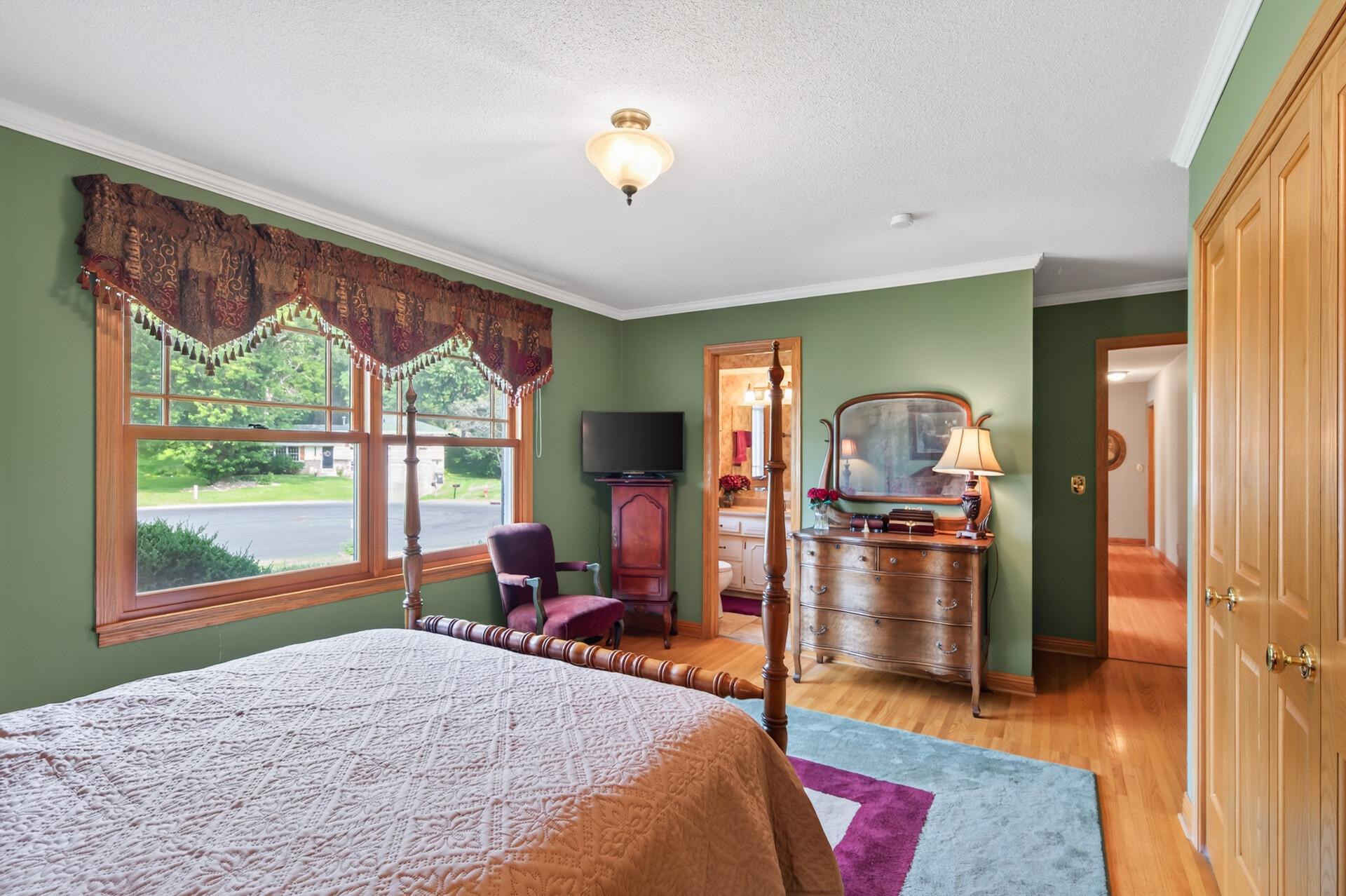 View of Residential at 9923 Brookside Circle, Bloomington MN 55431, Bloomington (22 of 70) - Mike Wilen | Minnesota Team Real Estate