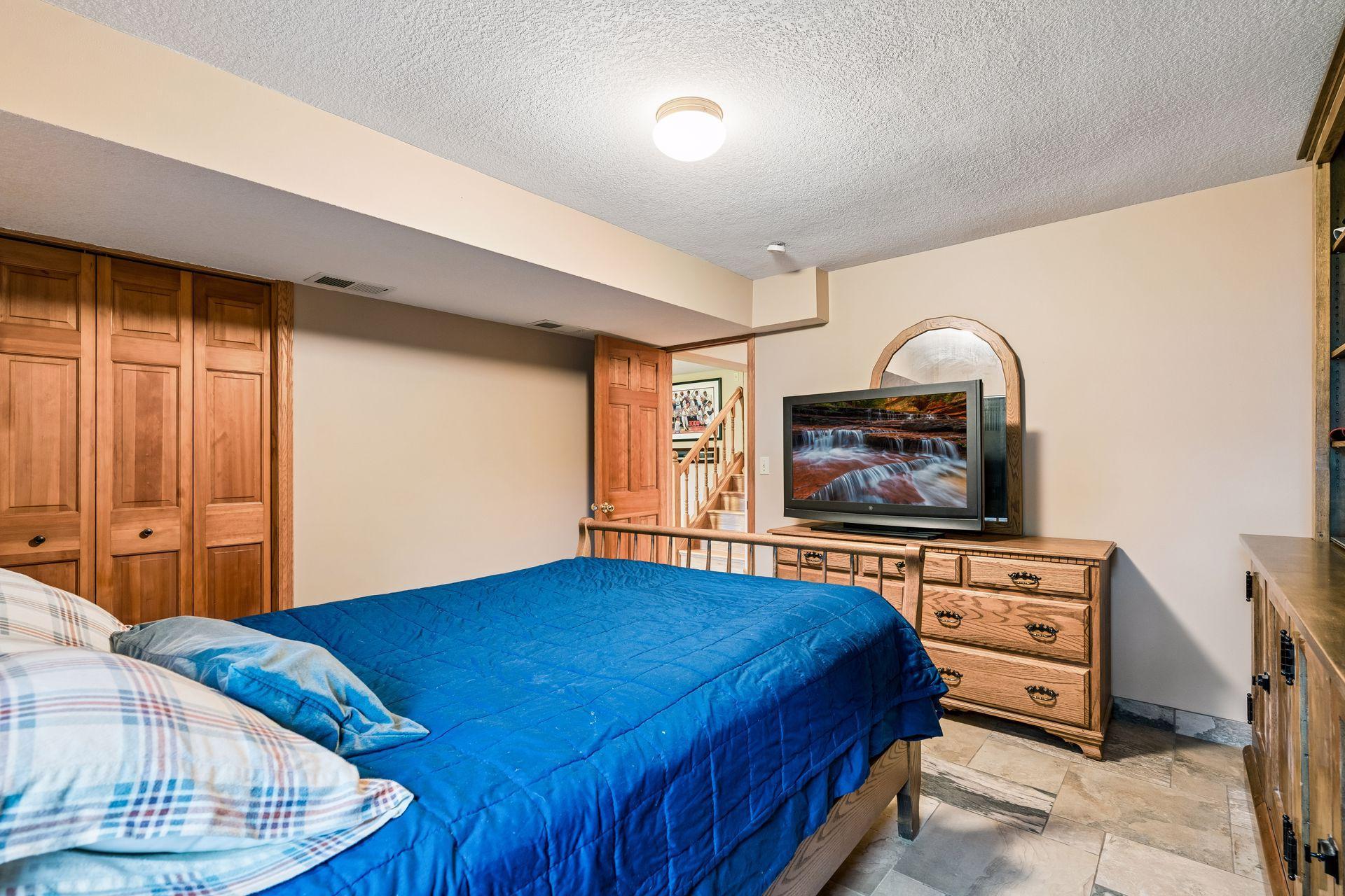View of Residential at 2860 Ardmore Avenue, Medina MN 55359, Medina (55 of 68) - Mike Wilen | Minnesota Team Real Estate