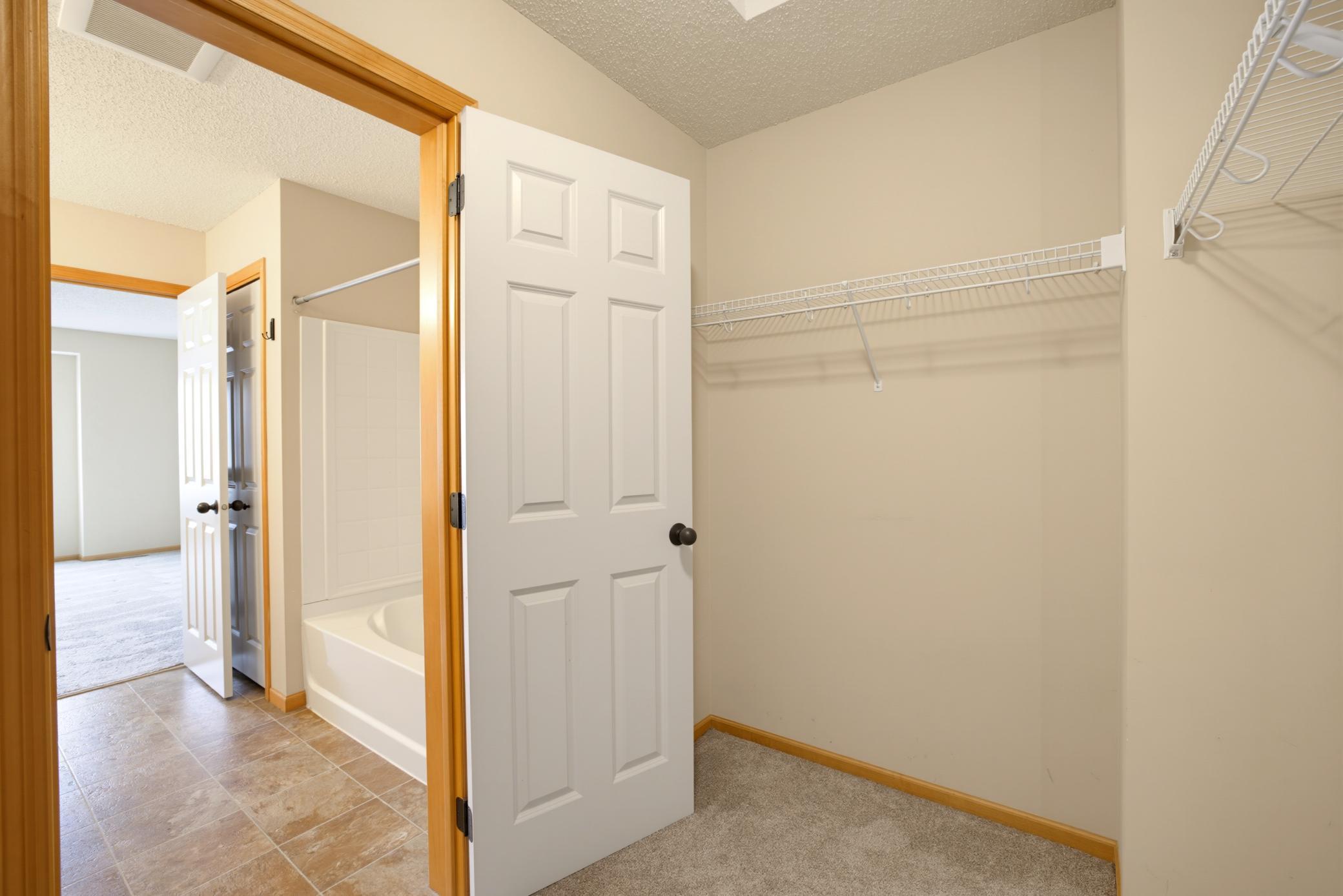 View of Residential at 15529 Eagle Shore Drive, Apple Valley MN 55124, Apple Valley (18 of 30) - Mike Wilen | Minnesota Team Real Estate
