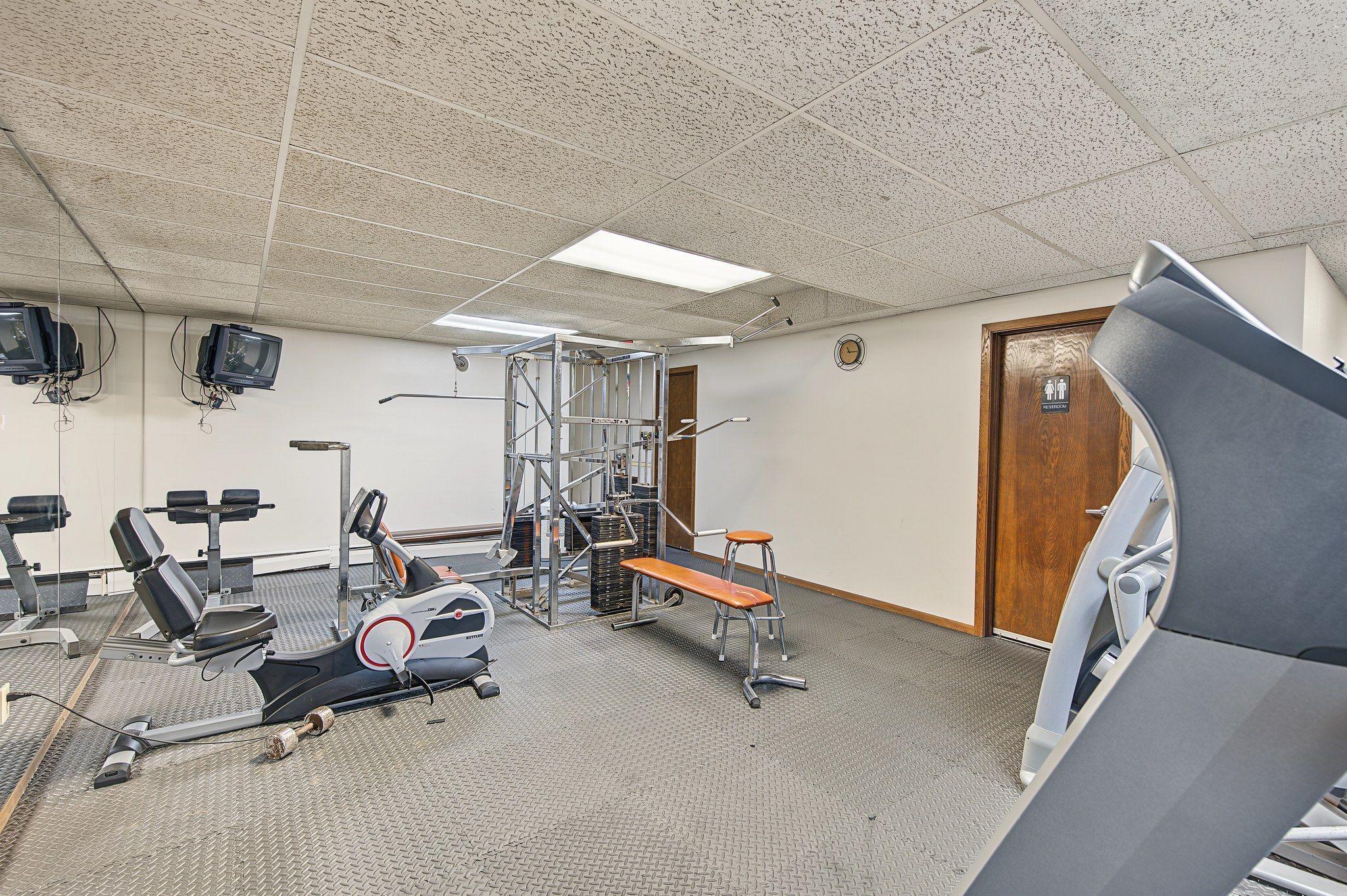 View of Residential at 3200 Virginia Avenue #215, Saint Louis Park MN 55426, Saint Louis Park (28 of 32) - Mike Wilen | Minnesota Team Real Estate