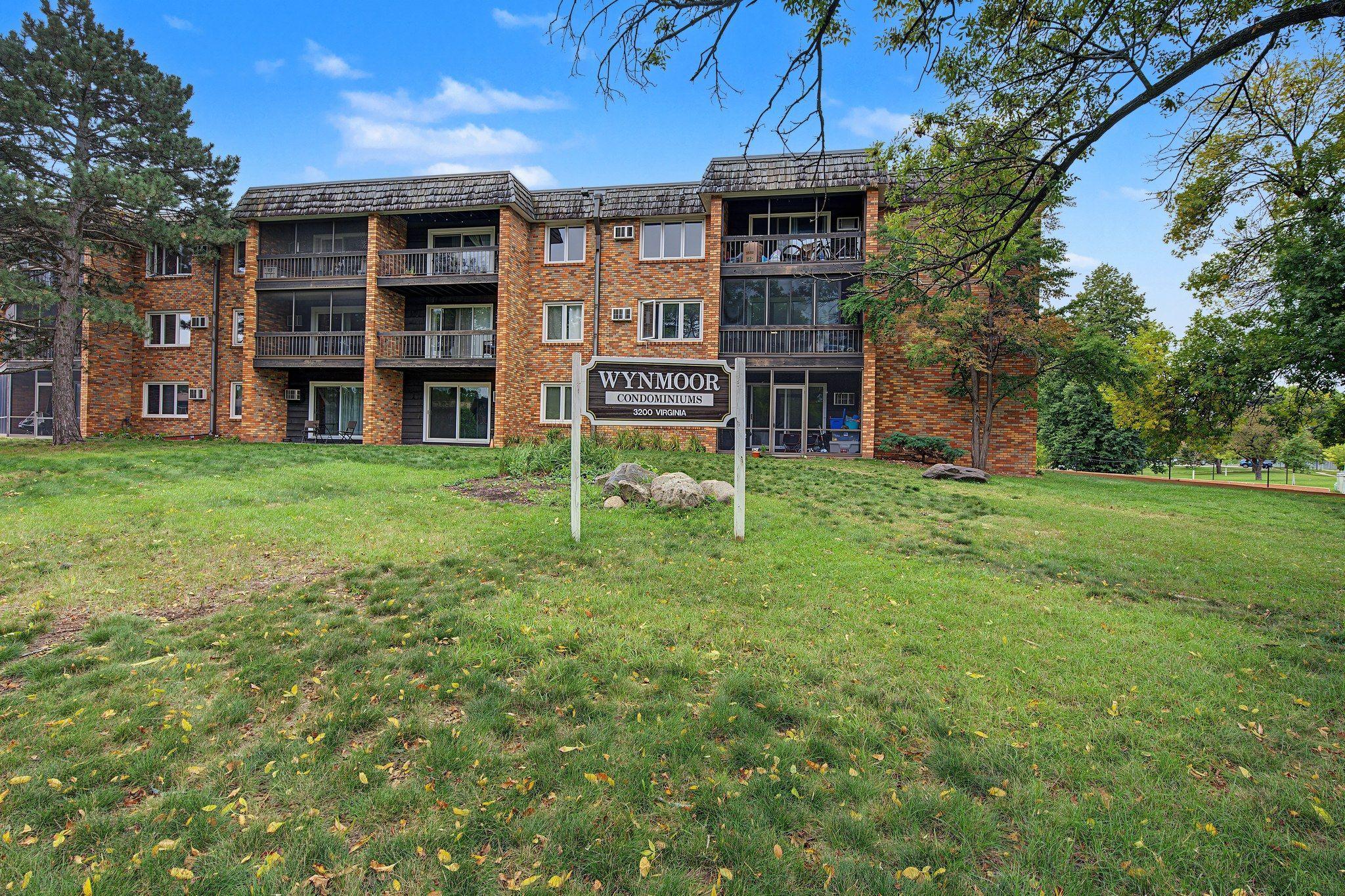 View of Residential at 3200 Virginia Avenue #215, Saint Louis Park MN 55426, Saint Louis Park (22 of 32) - Mike Wilen | Minnesota Team Real Estate